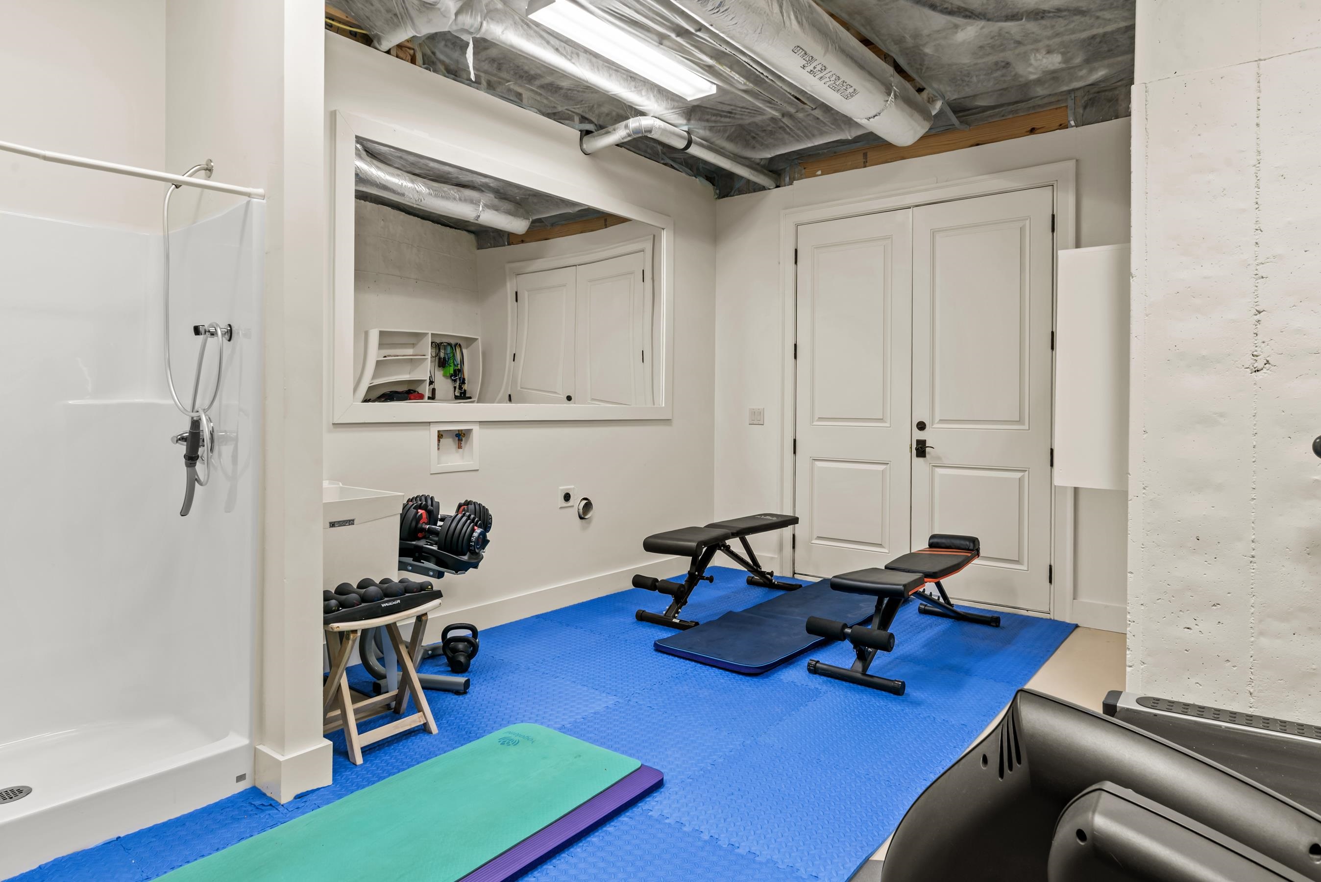 2030 LINGER LONGER DRIVE