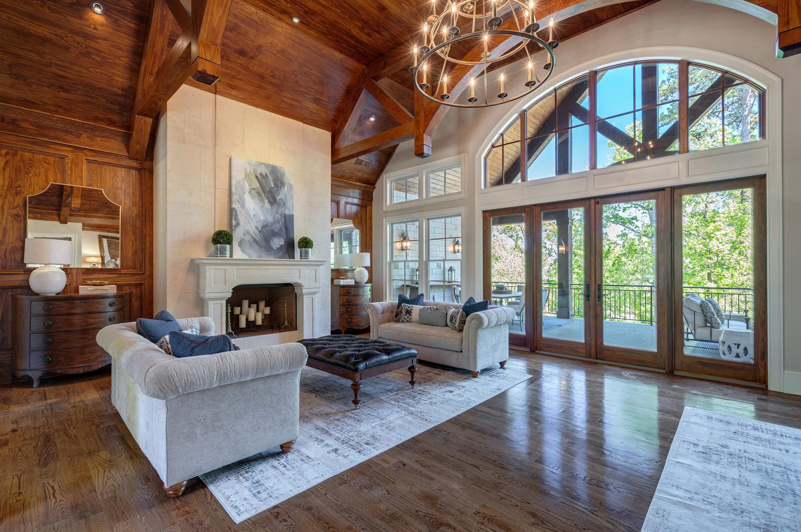 2030 LINGER LONGER DRIVE