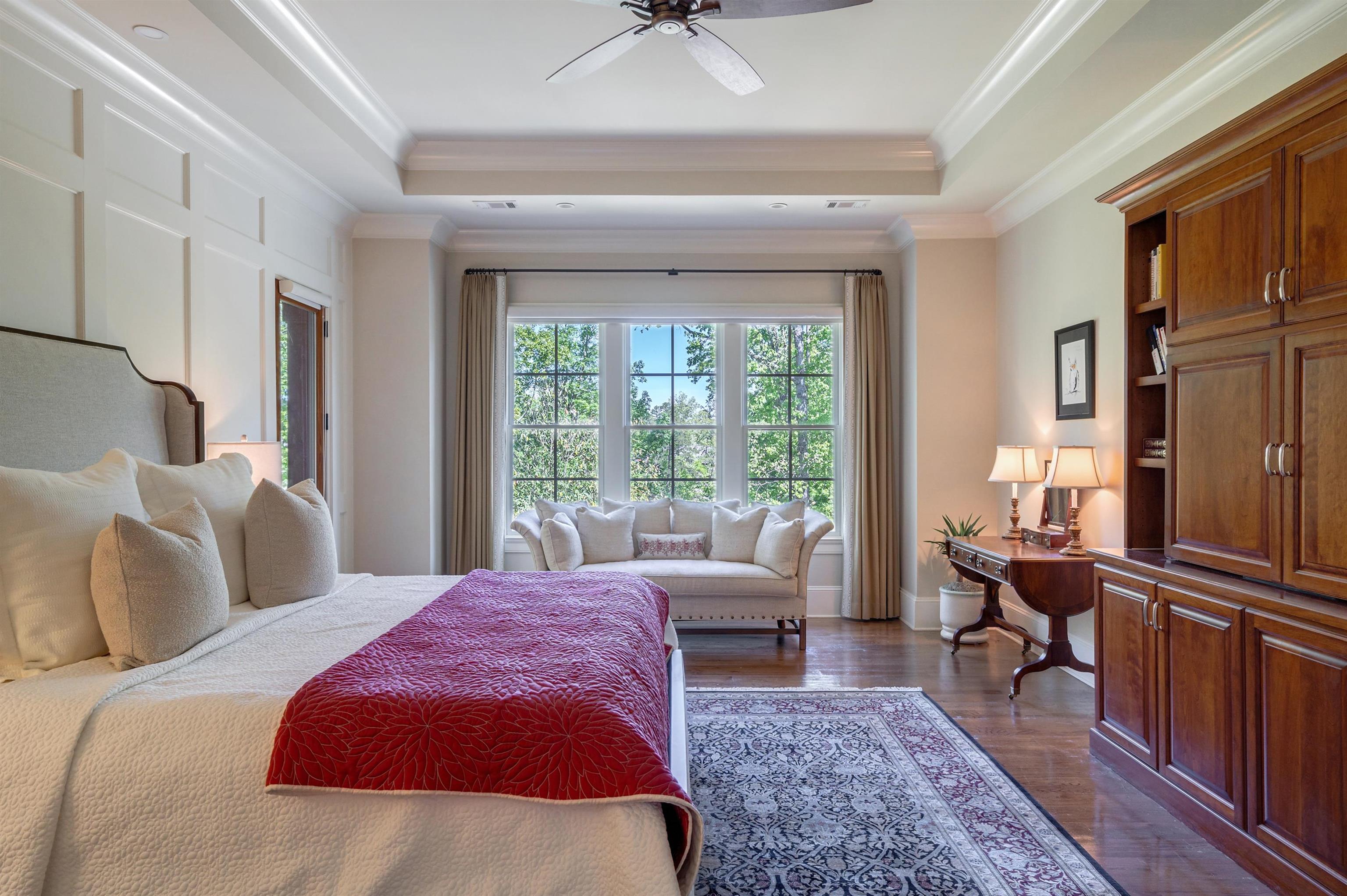 2030 LINGER LONGER DRIVE