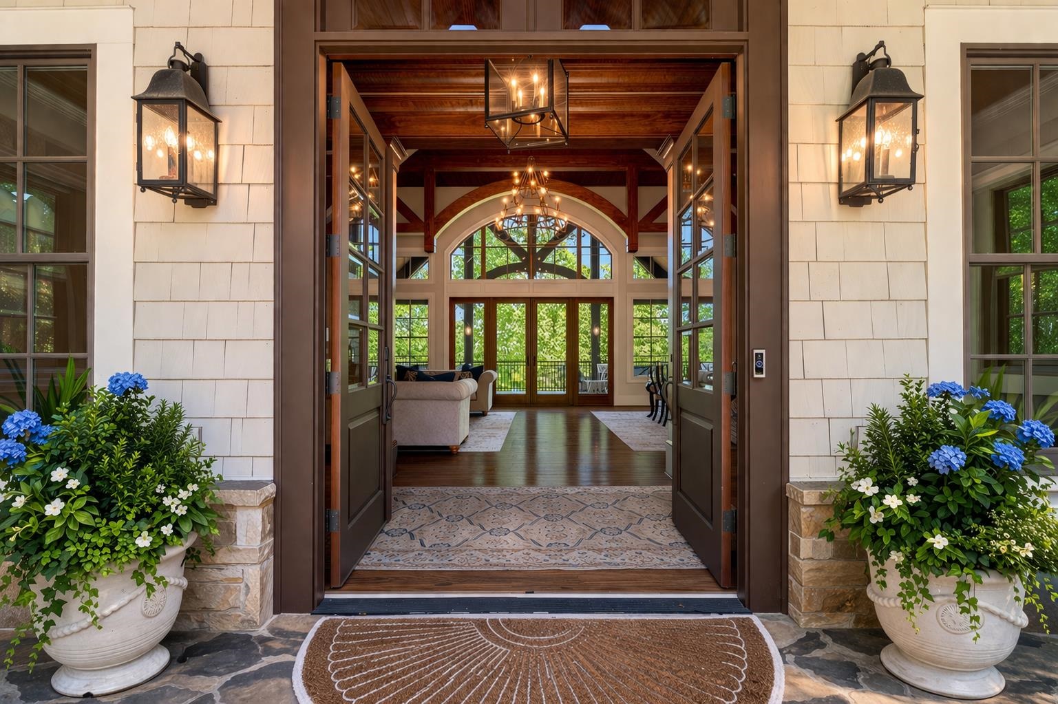 2030 LINGER LONGER DRIVE