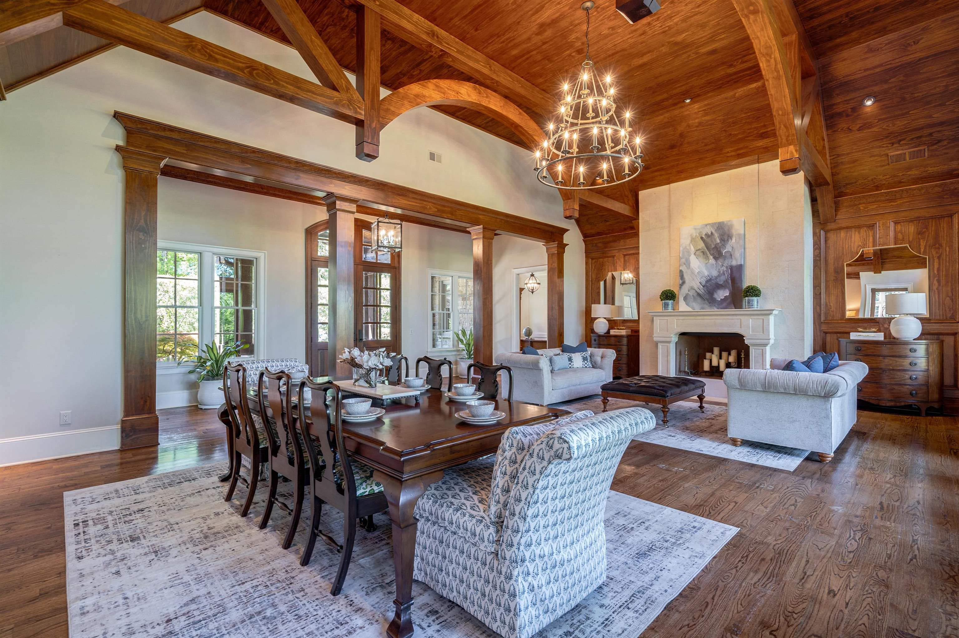 2030 LINGER LONGER DRIVE