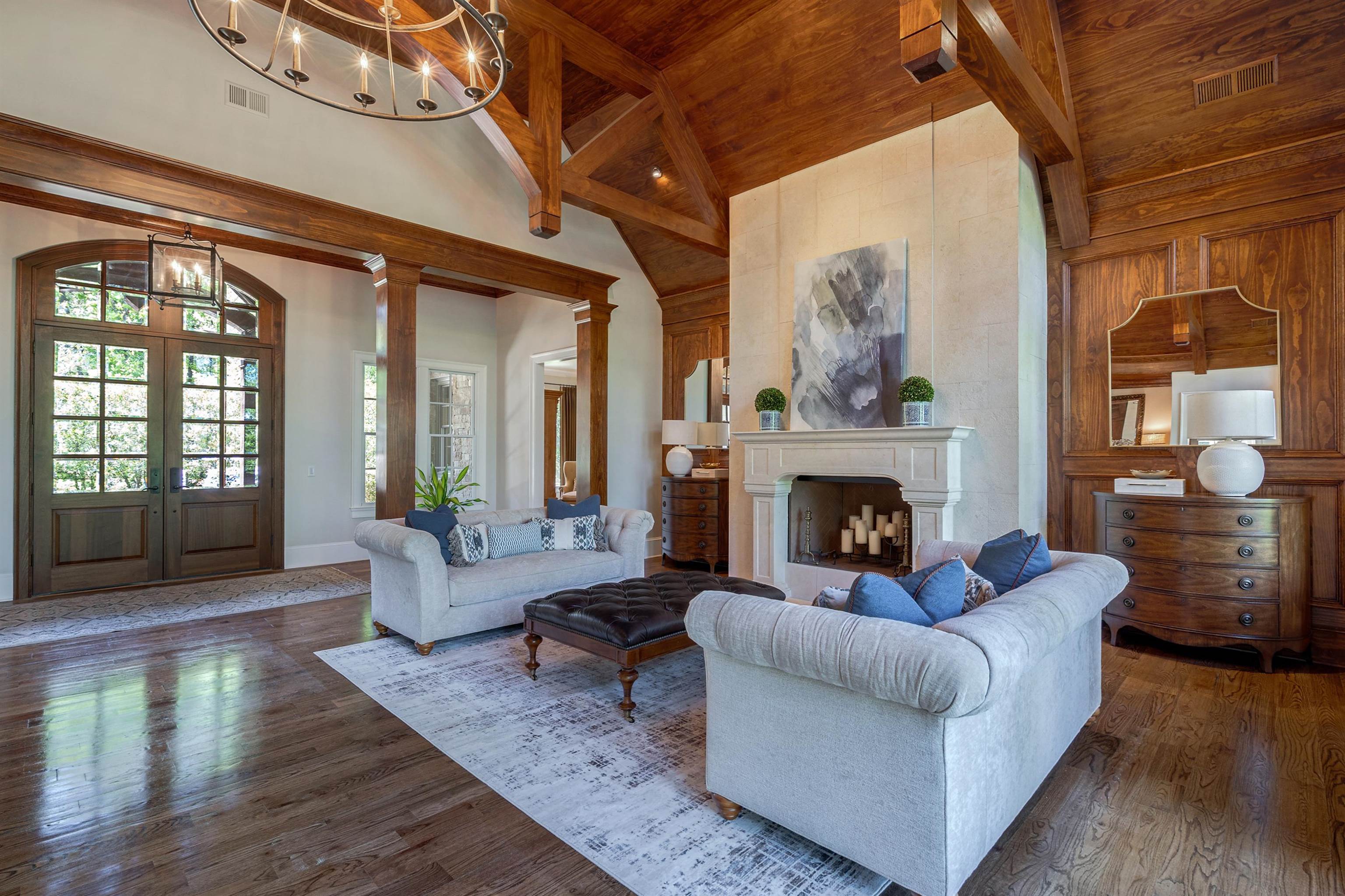 2030 LINGER LONGER DRIVE