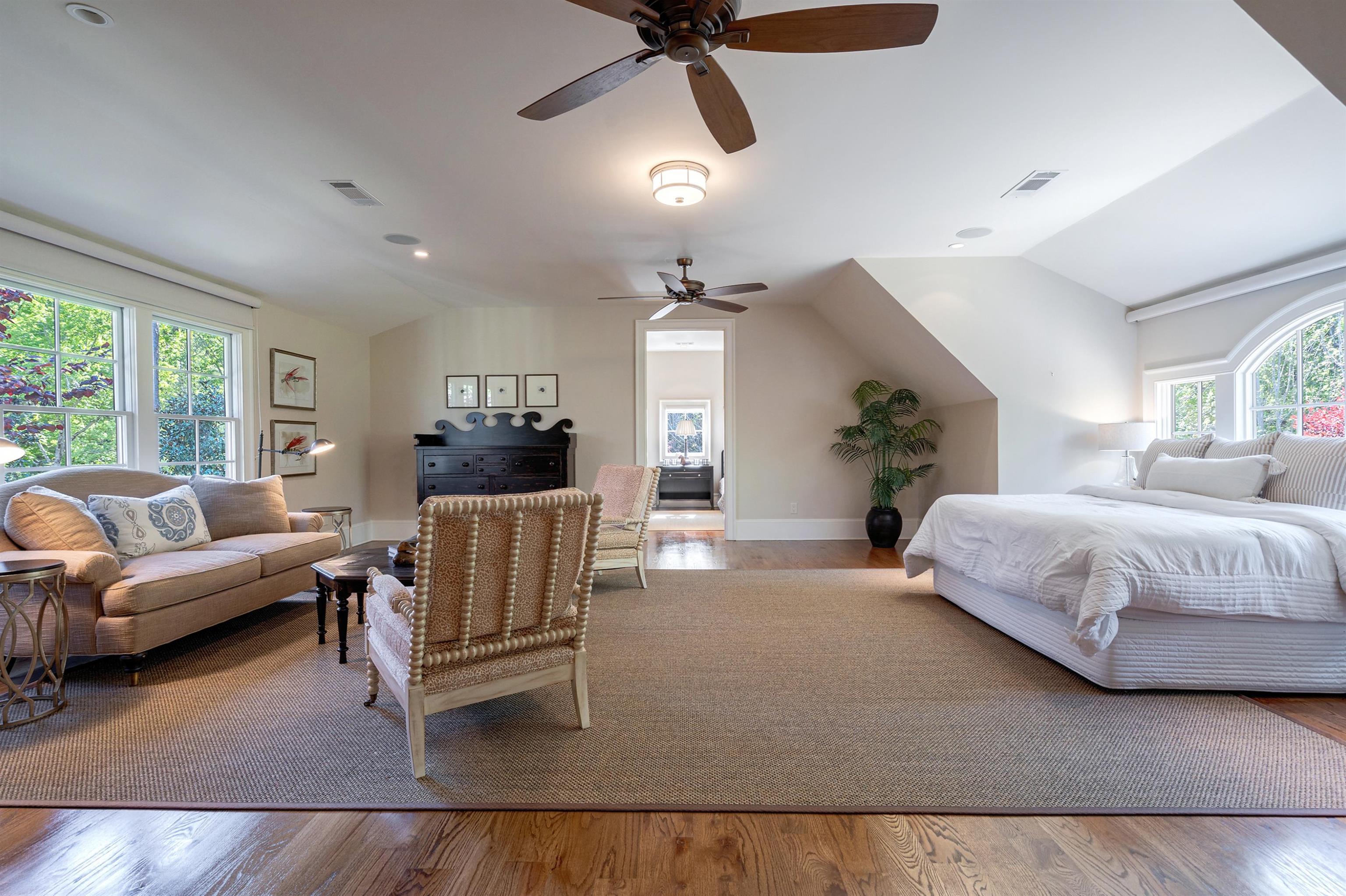 2030 LINGER LONGER DRIVE