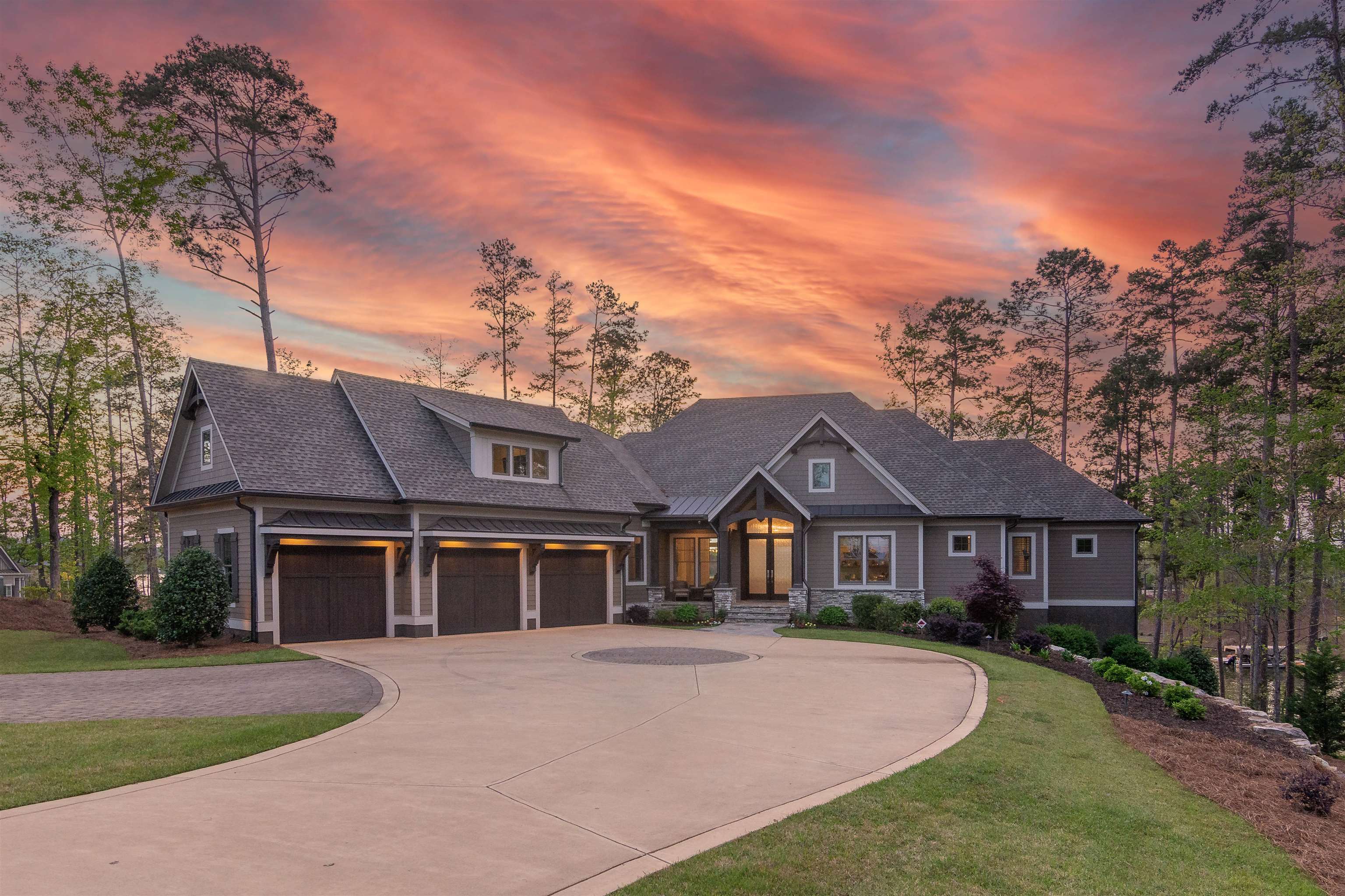 2751 LINGER LONGER DRIVE