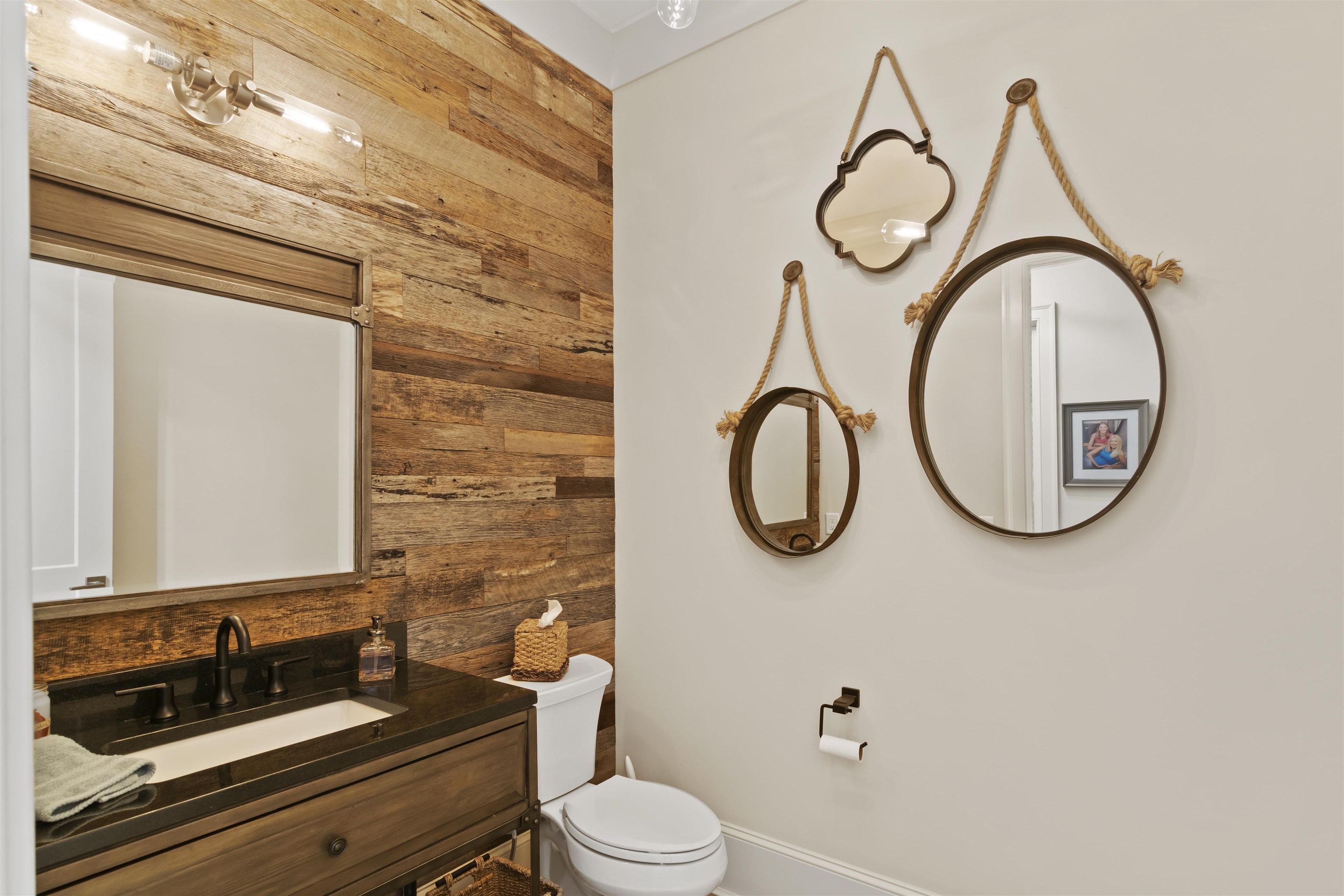 2751 LINGER LONGER DRIVE