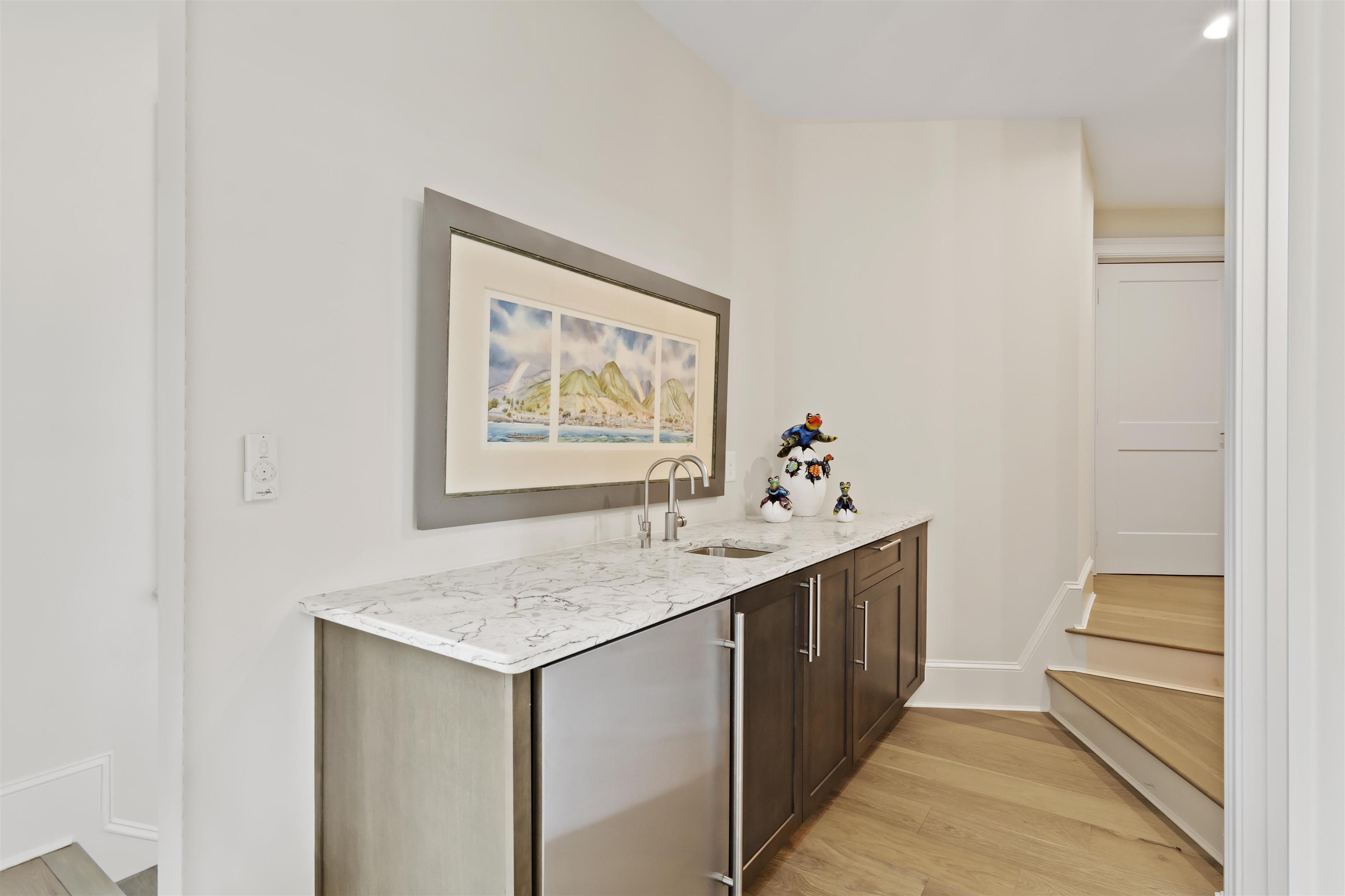 2751 LINGER LONGER DRIVE