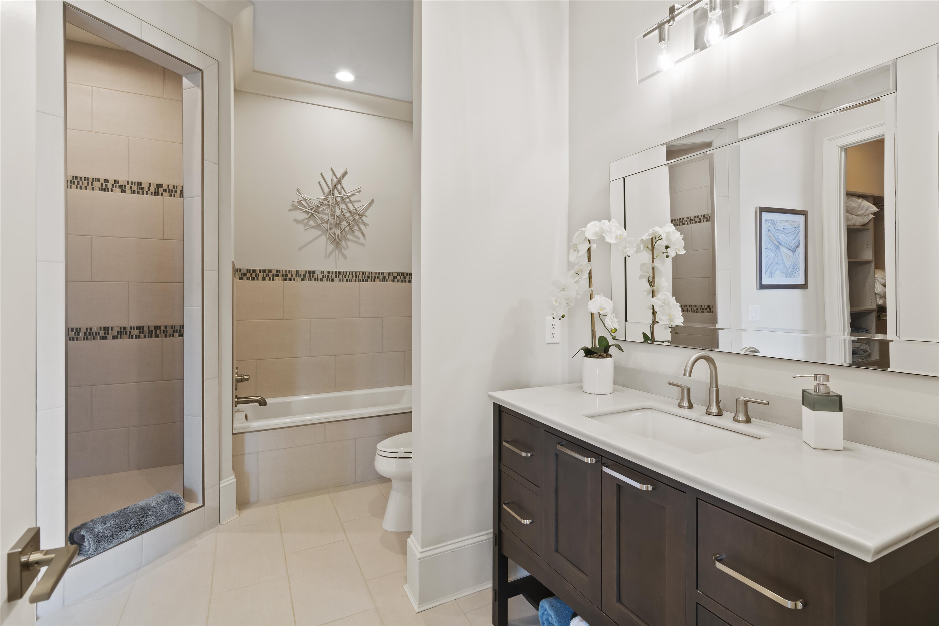 2751 LINGER LONGER DRIVE