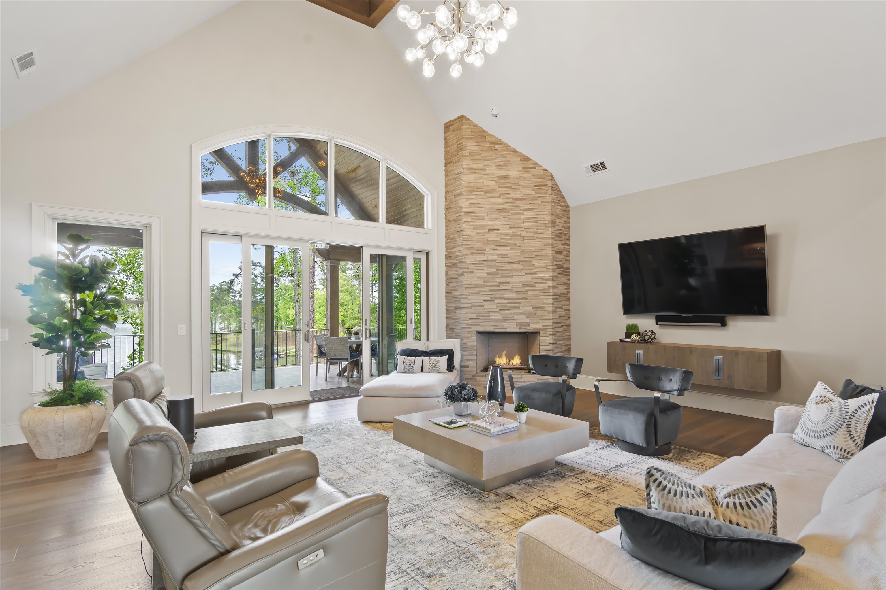 2751 LINGER LONGER DRIVE