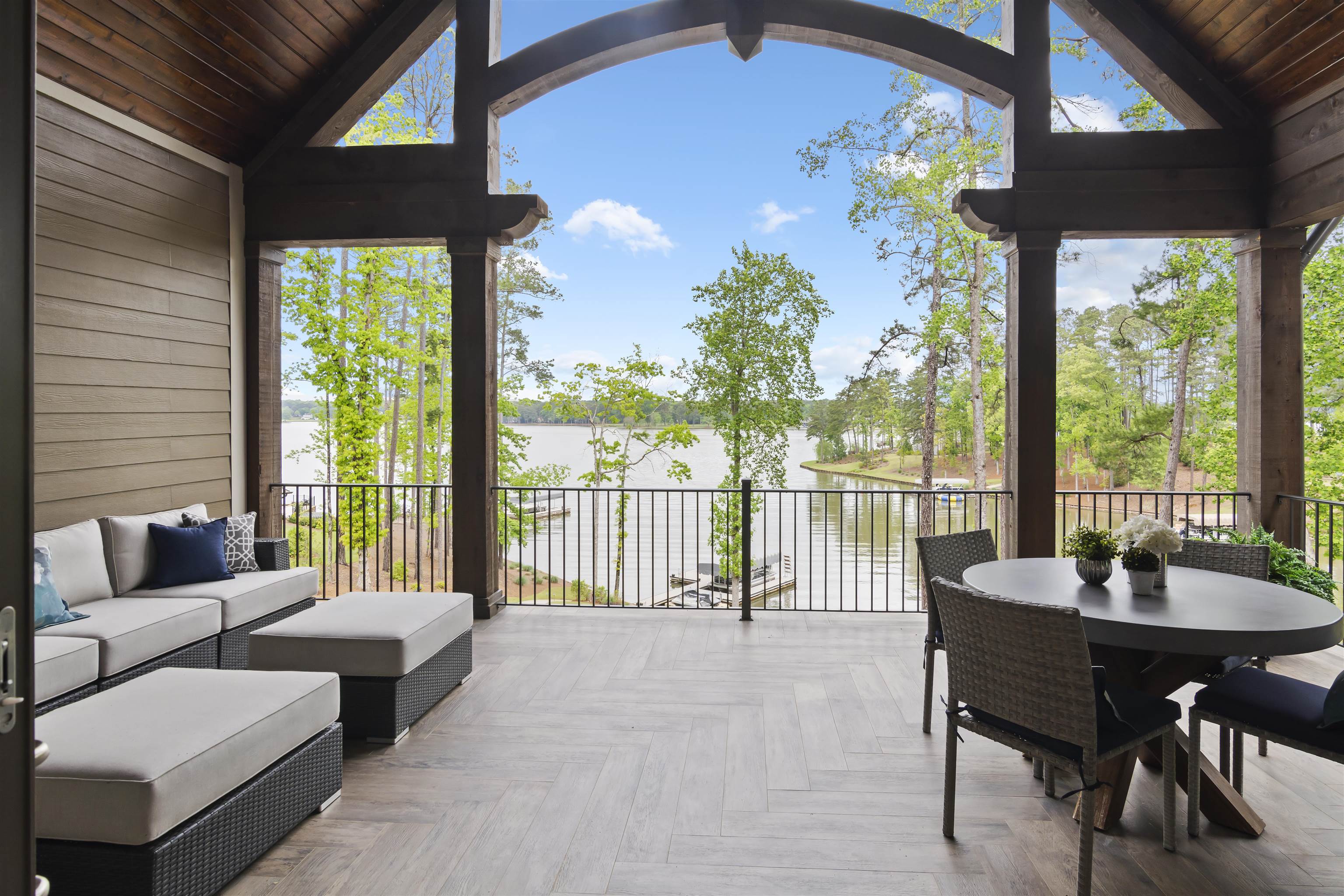 2751 LINGER LONGER DRIVE