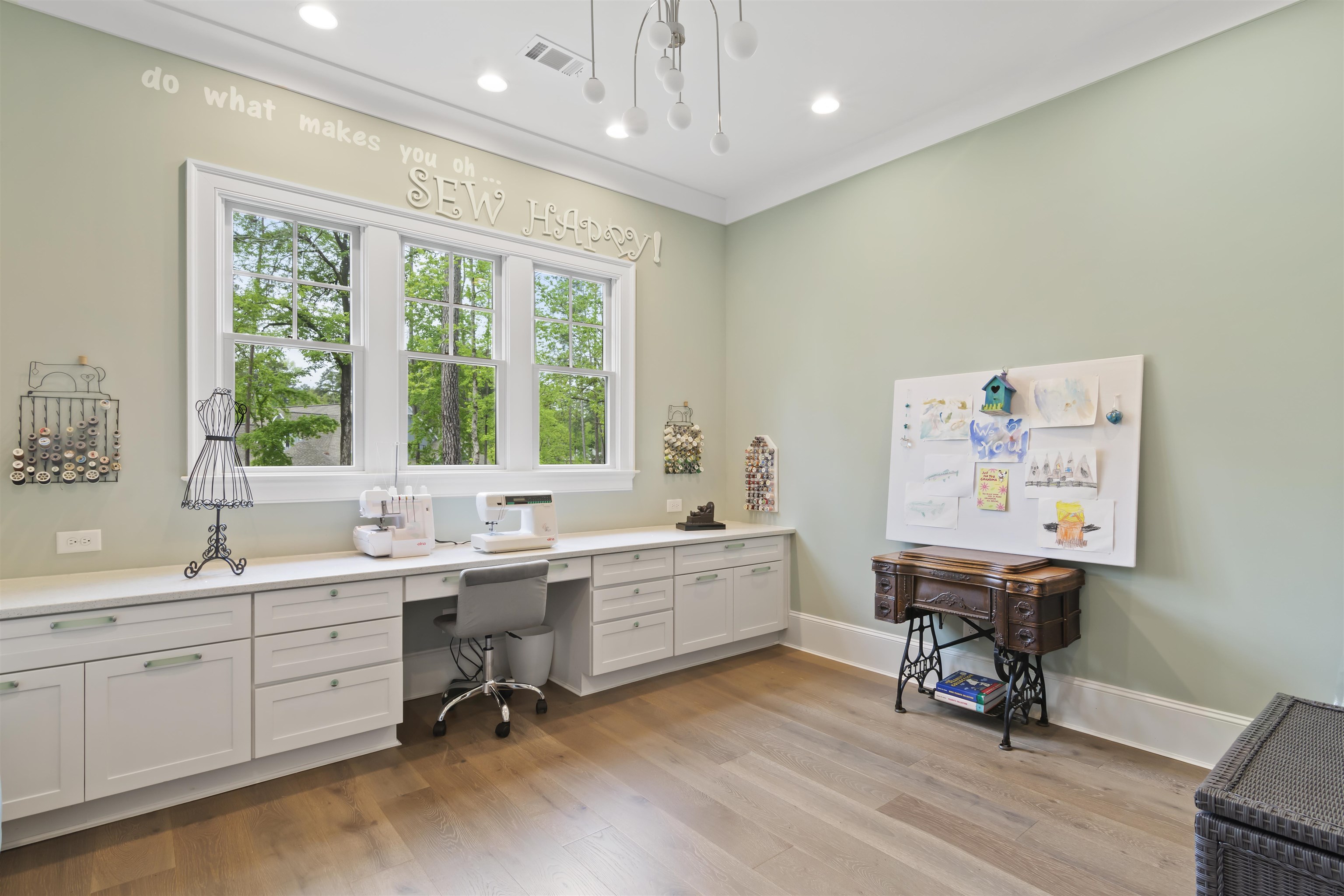 2751 LINGER LONGER DRIVE