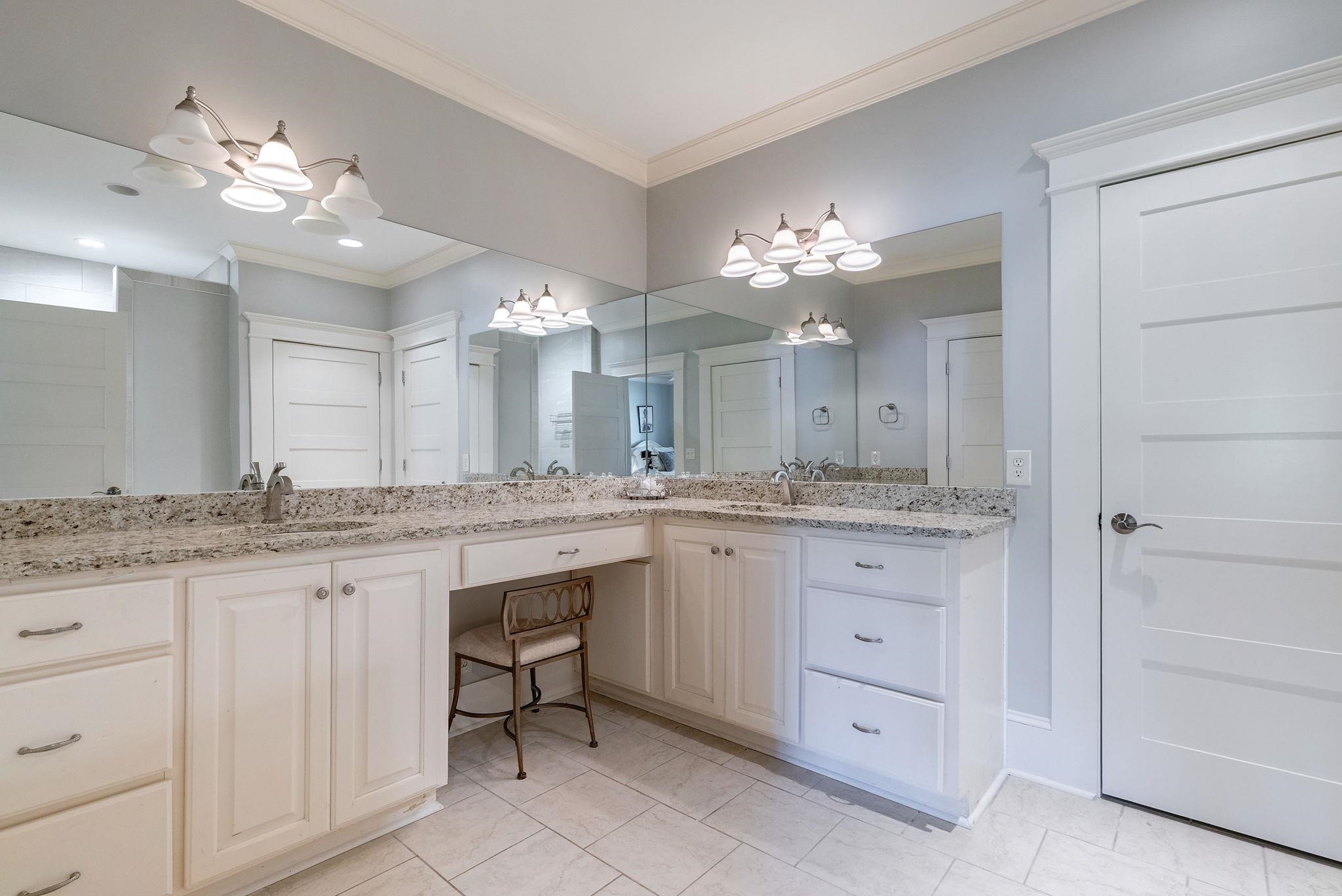 1010 CAROLYNS PLACE