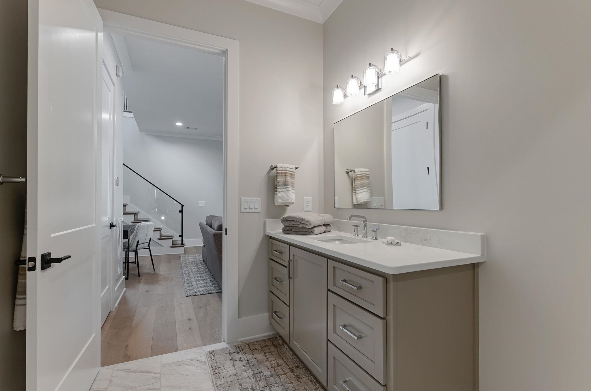 1101 LONGVIEW COMMONS