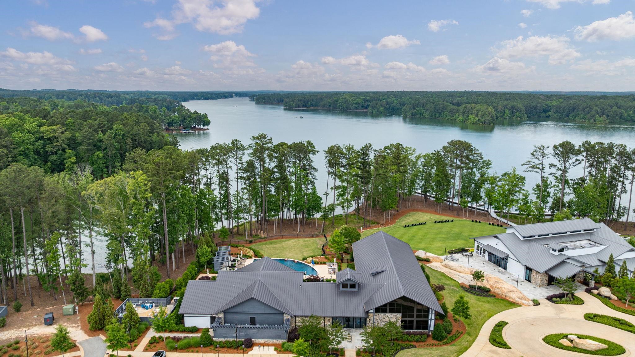 1101 LONGVIEW COMMONS