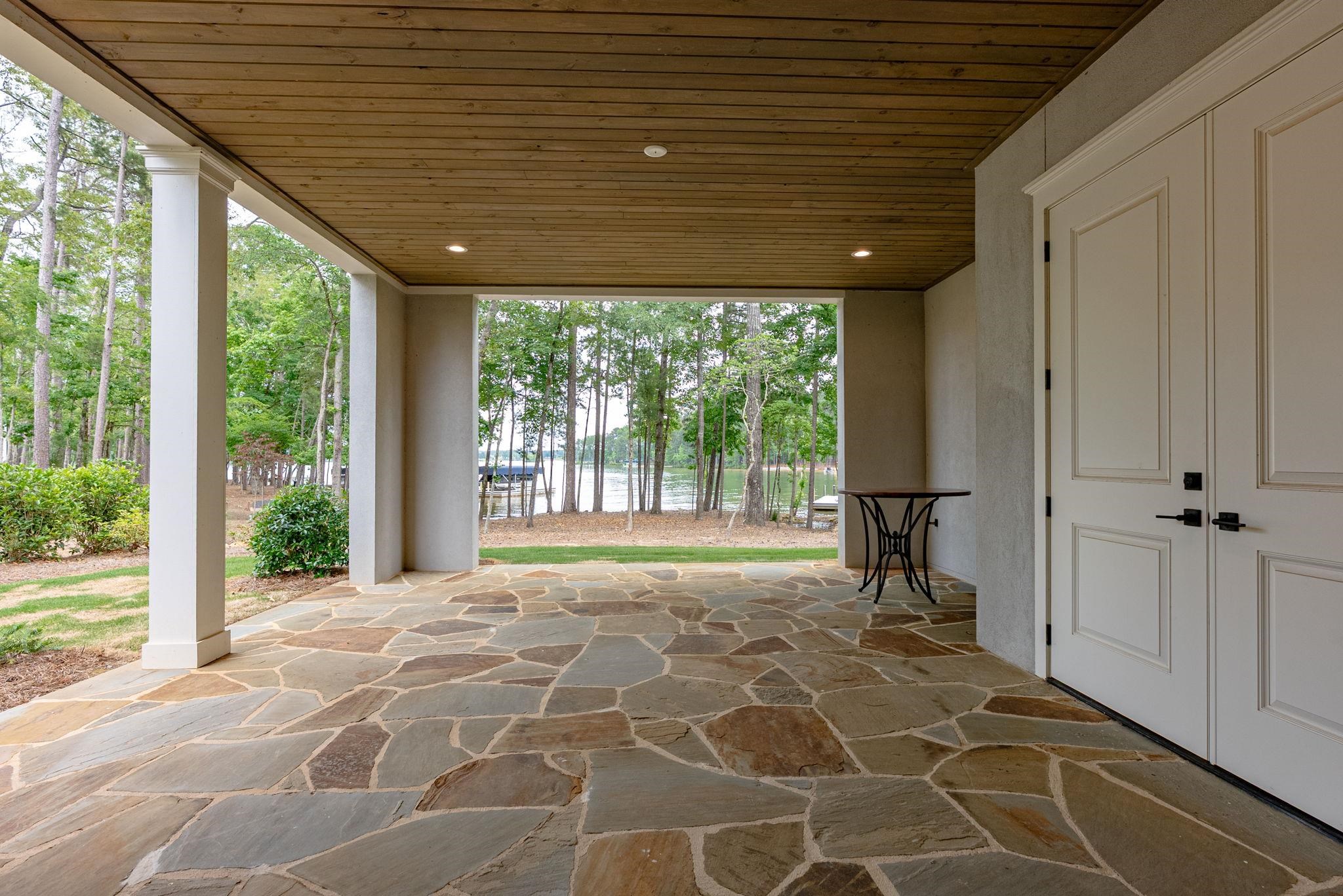 1101 LONGVIEW COMMONS