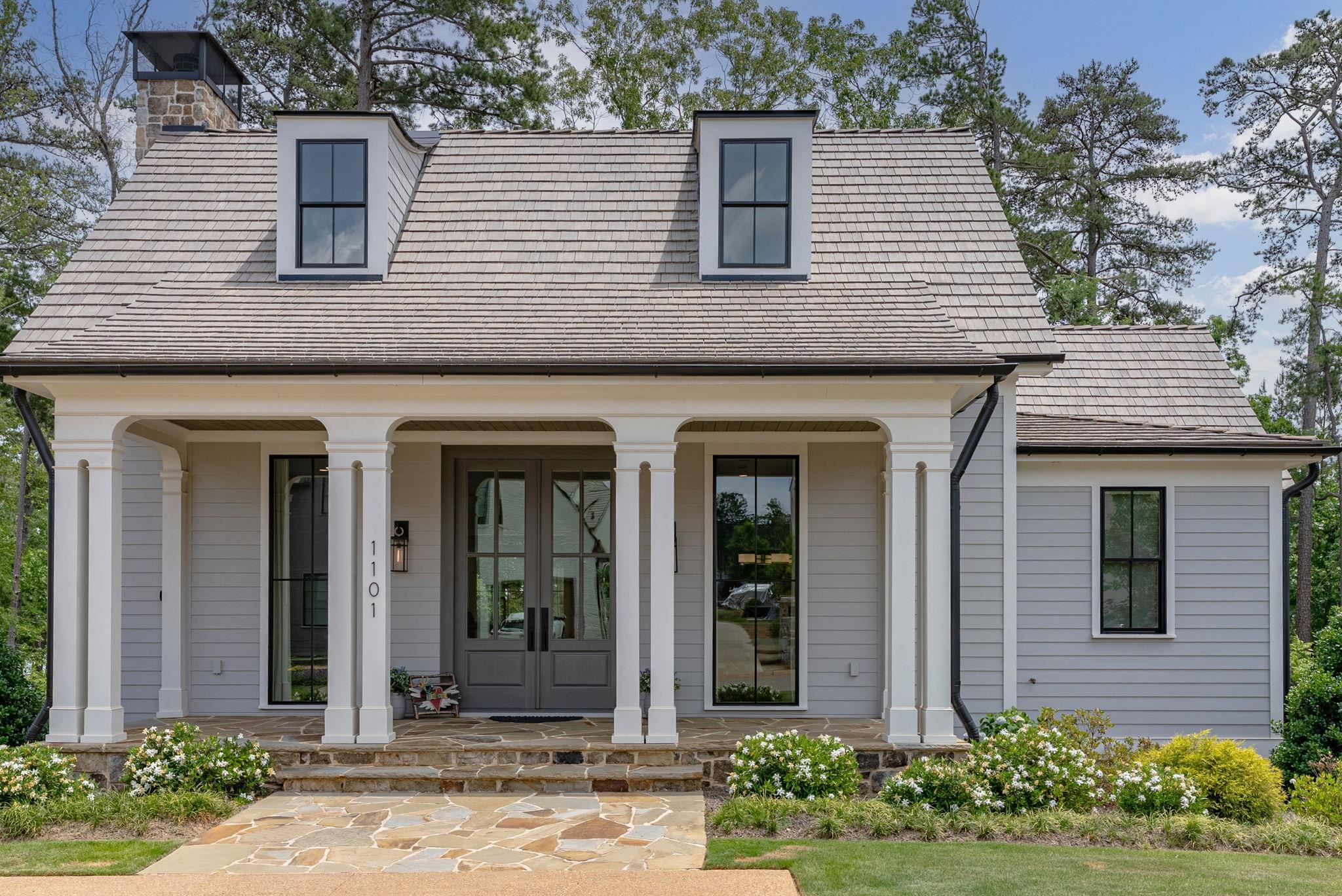 1101 LONGVIEW COMMONS
