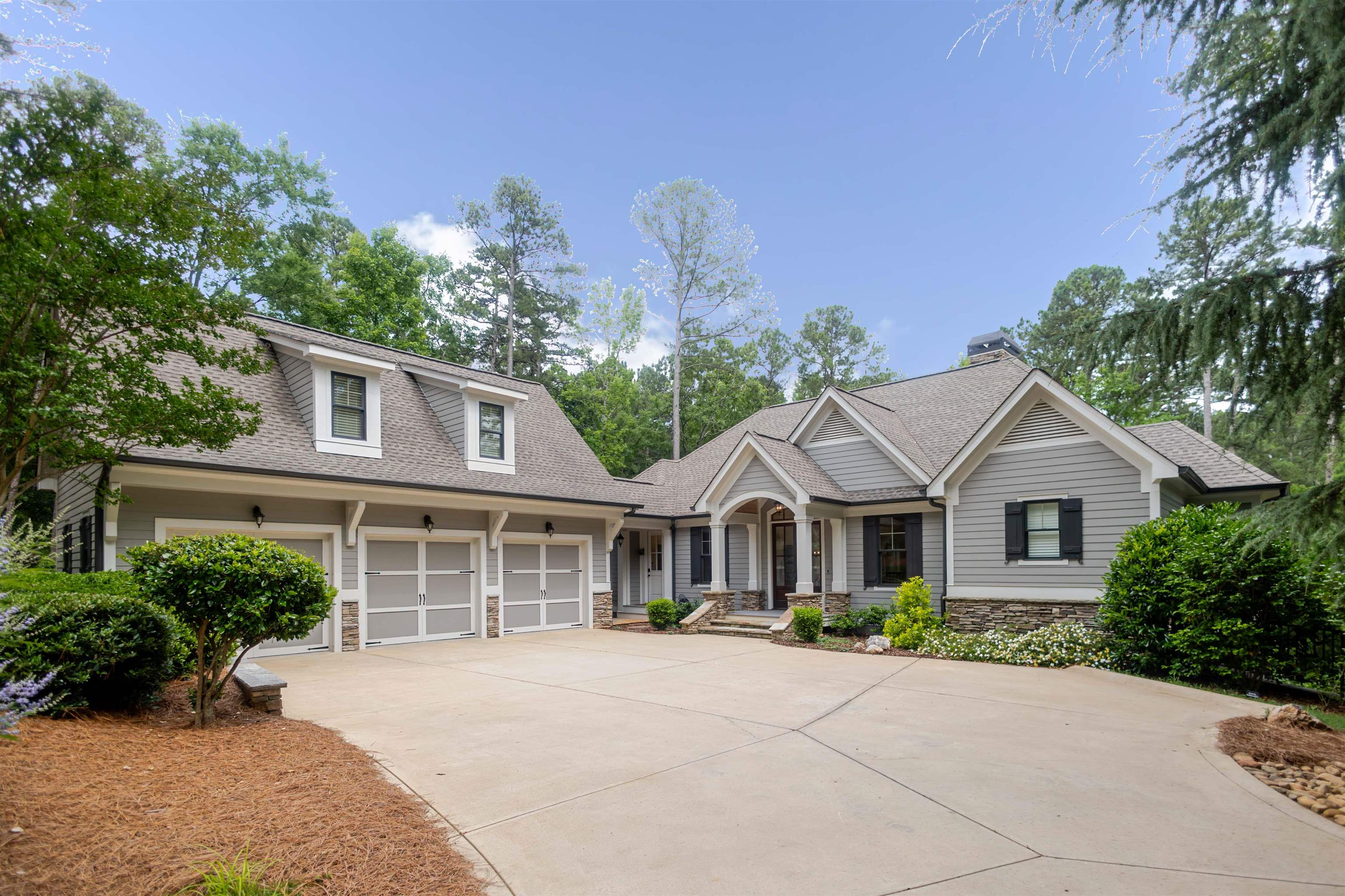 1010 JONES BLUFF COURT