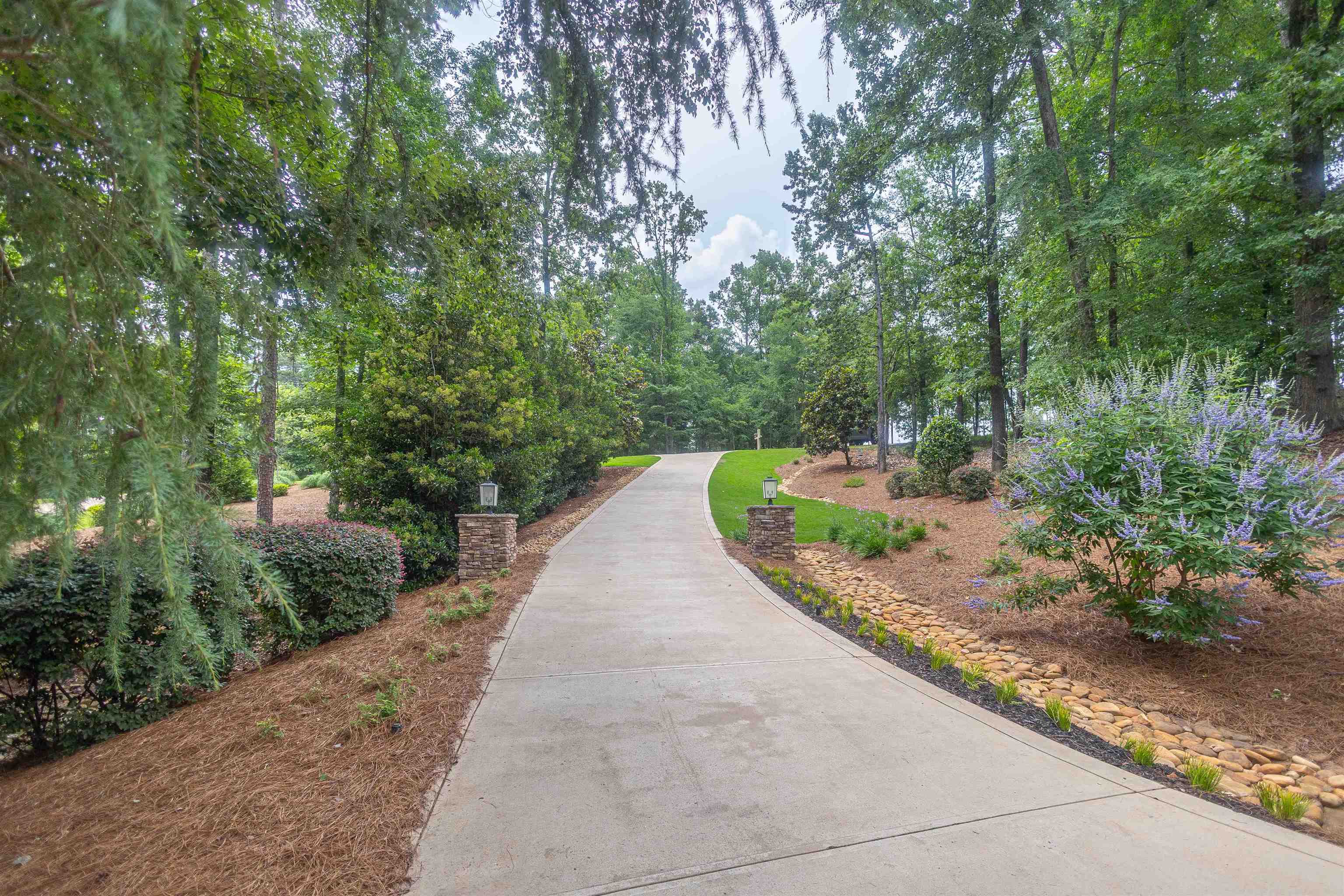 1010 JONES BLUFF COURT