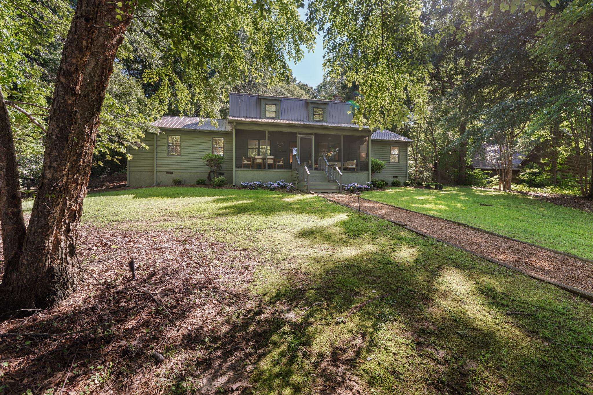 118 LAKE DRIVE