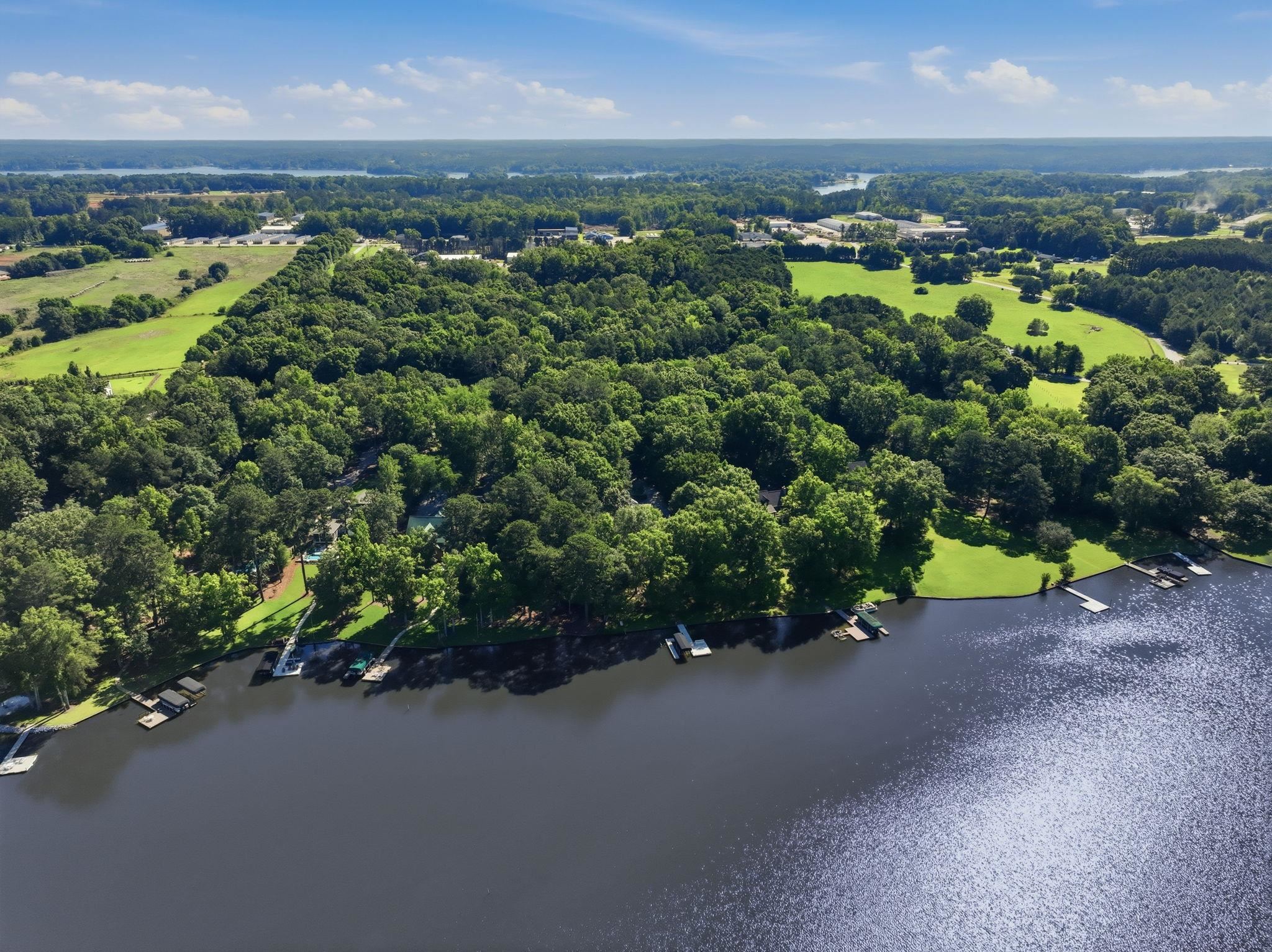 118 LAKE DRIVE