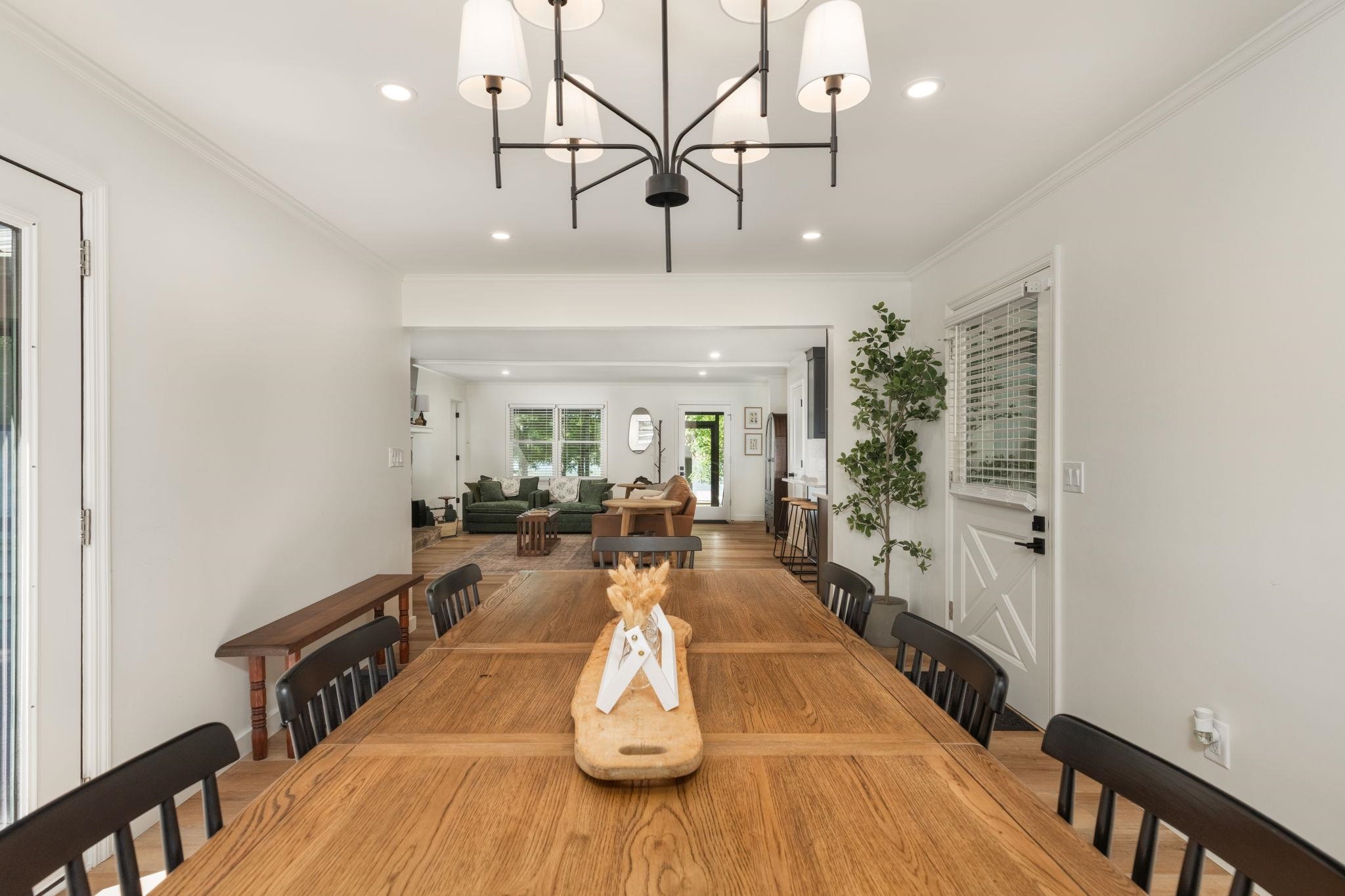 118 LAKE DRIVE