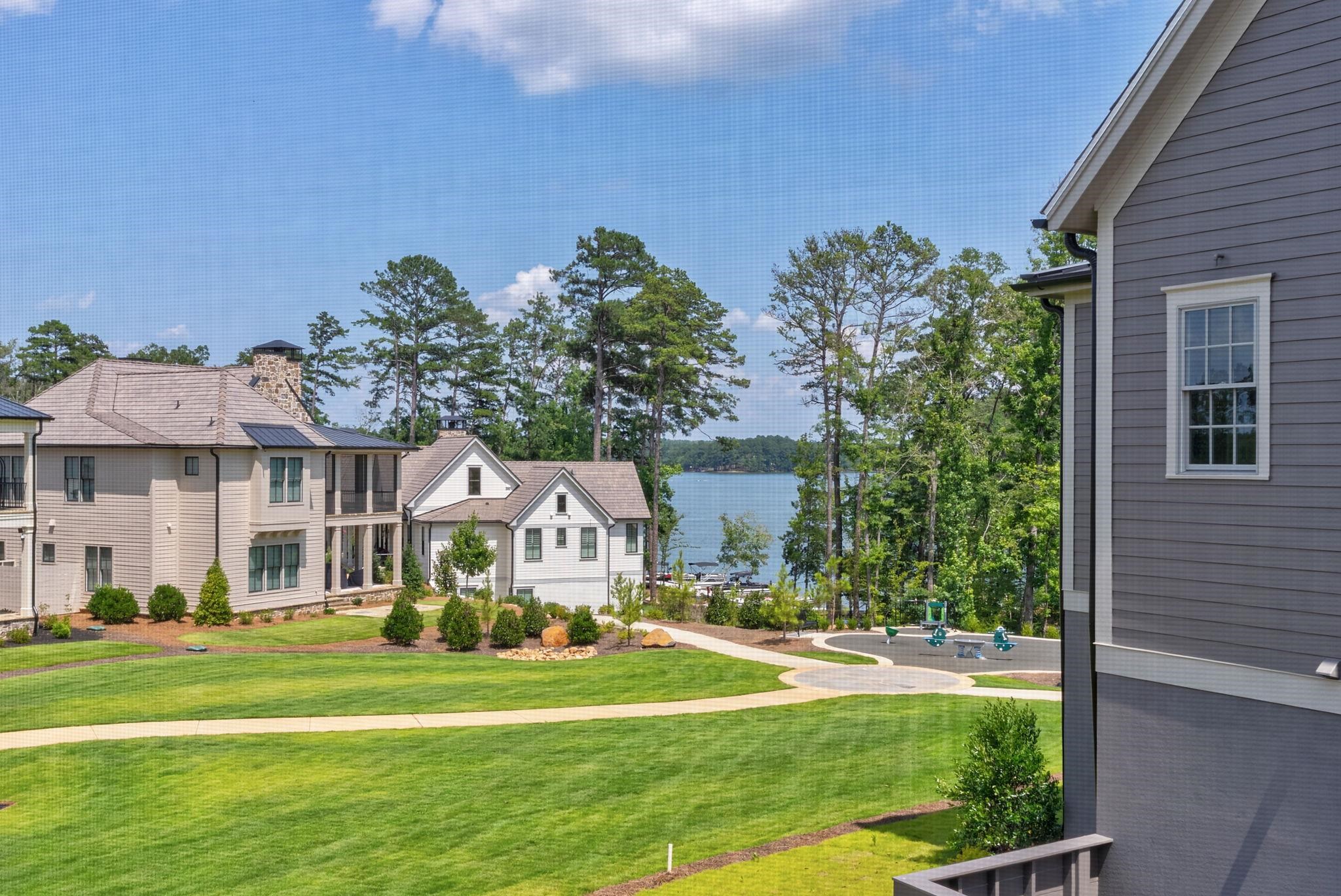 1062 FISH HOOK LANE