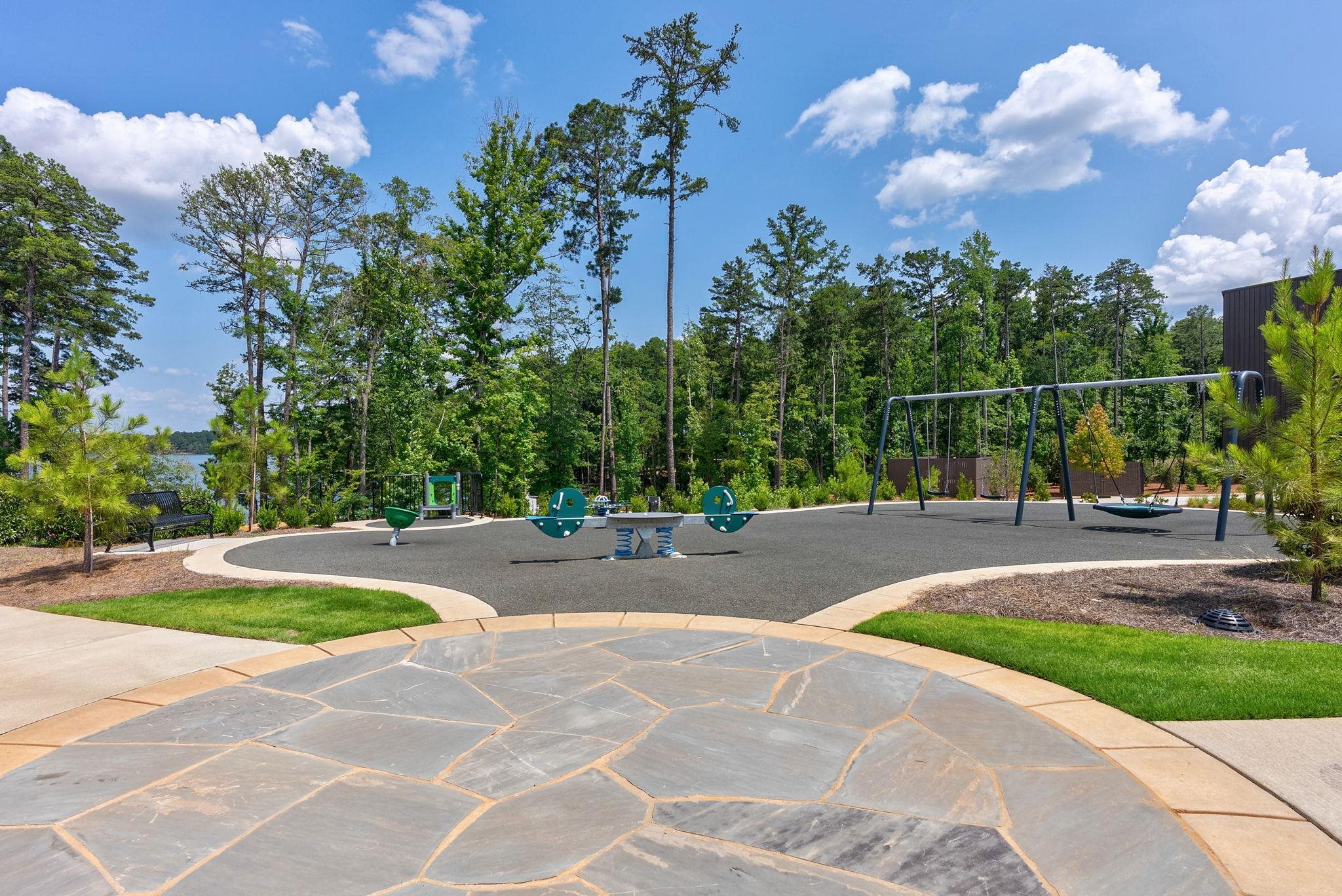 1062 FISH HOOK LANE