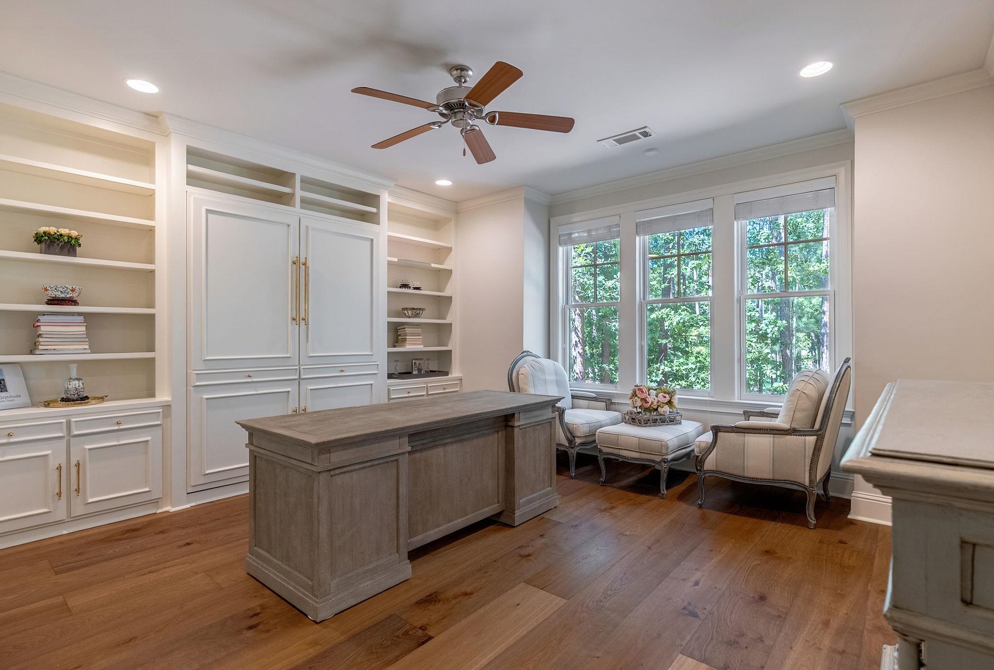 1081 REGENCY DRIVE