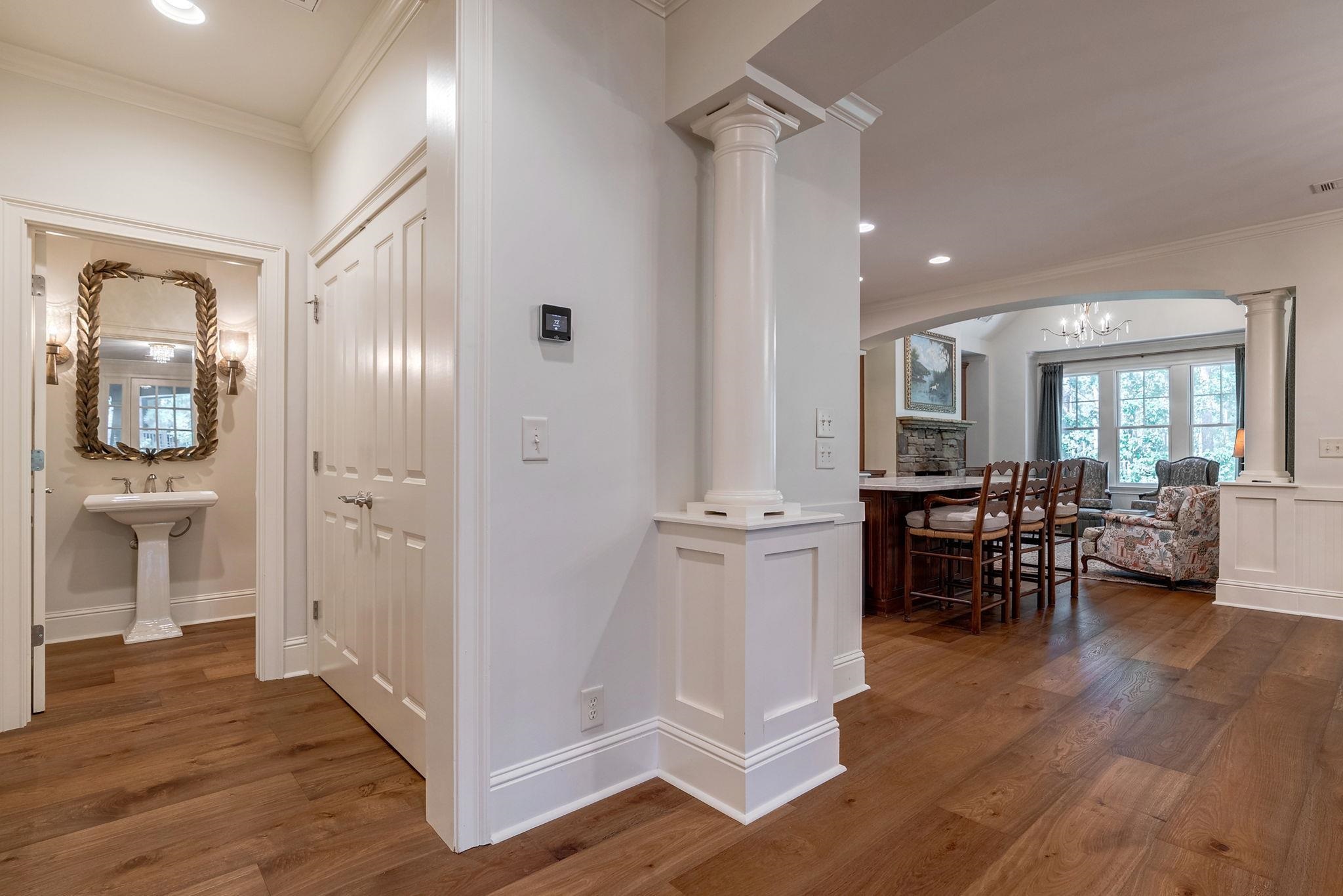 1081 REGENCY DRIVE