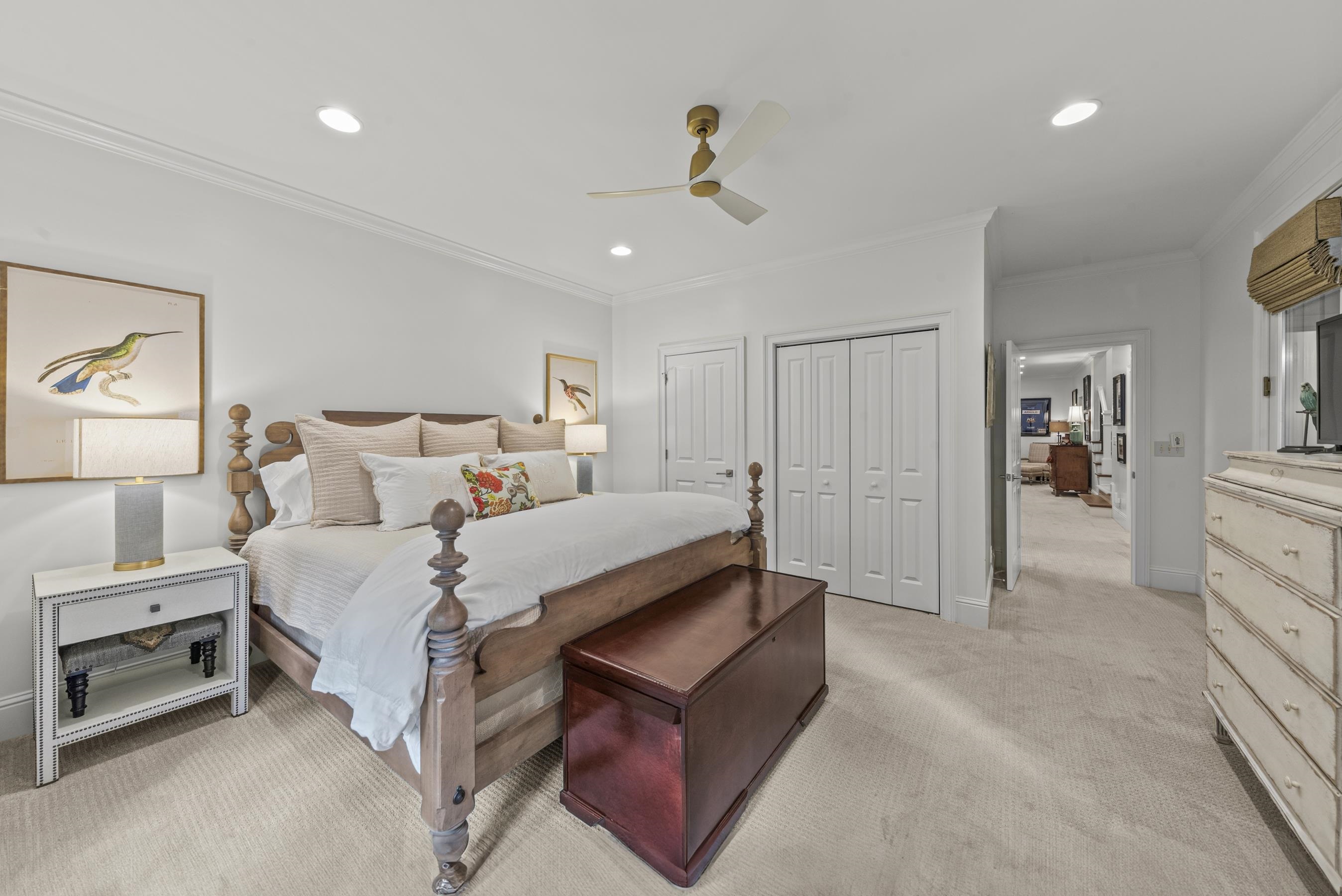 1030 SALLIES VIEW