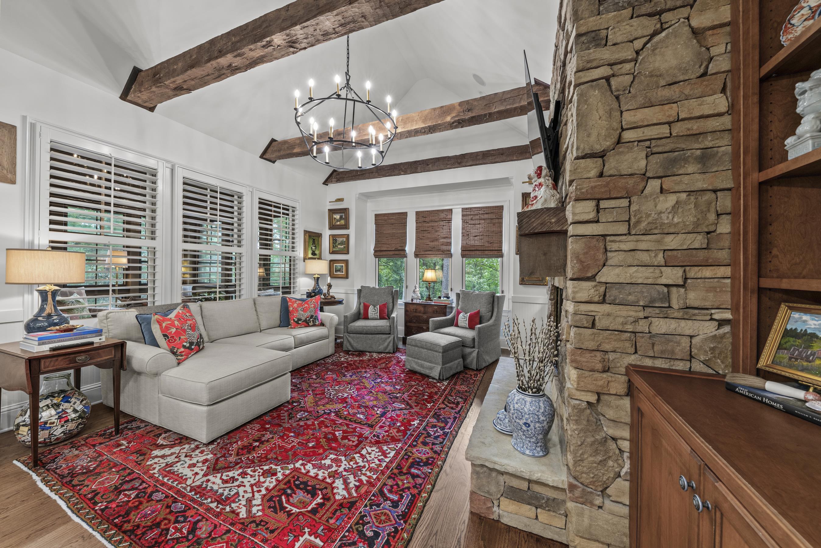 1030 SALLIES VIEW