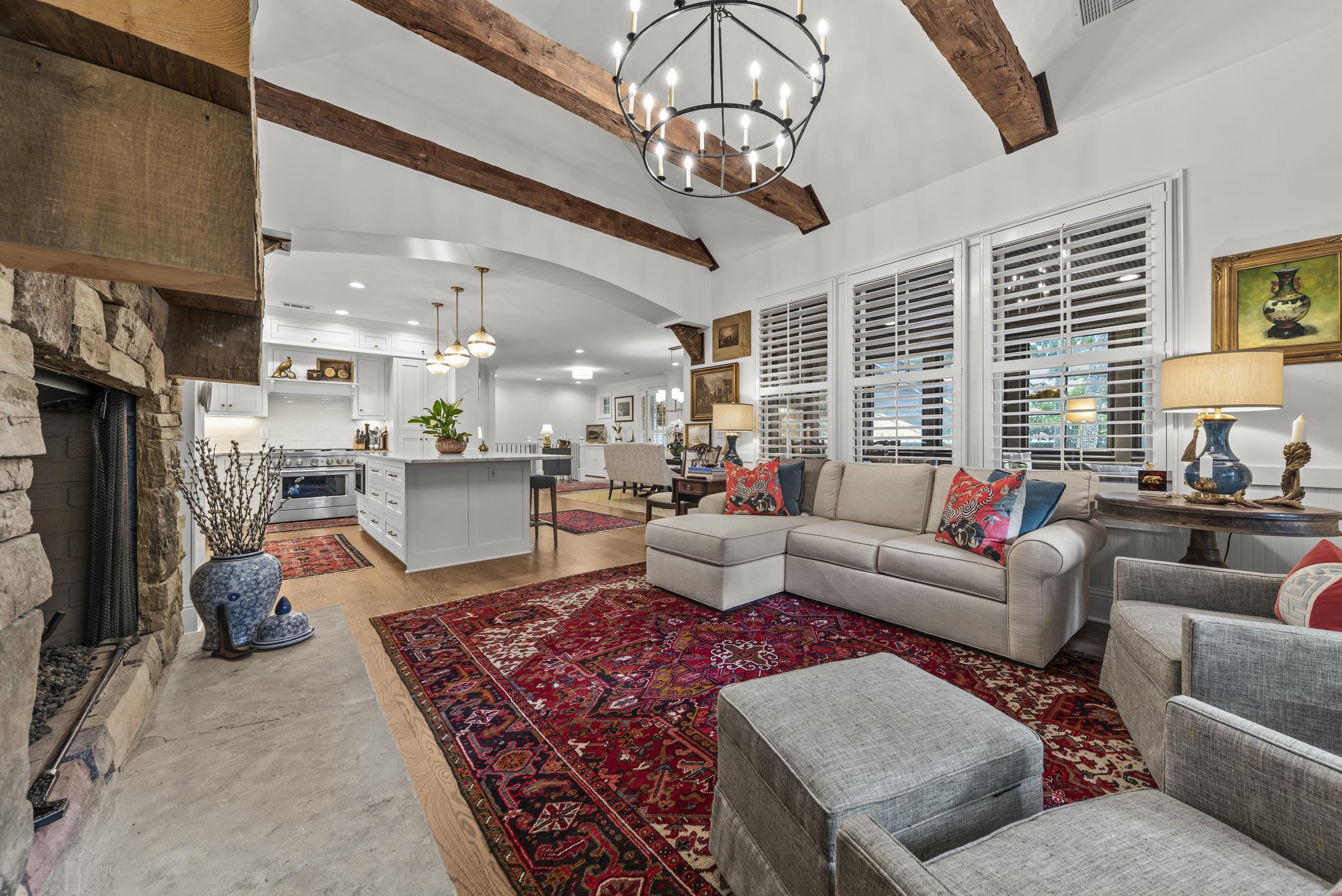 1030 SALLIES VIEW