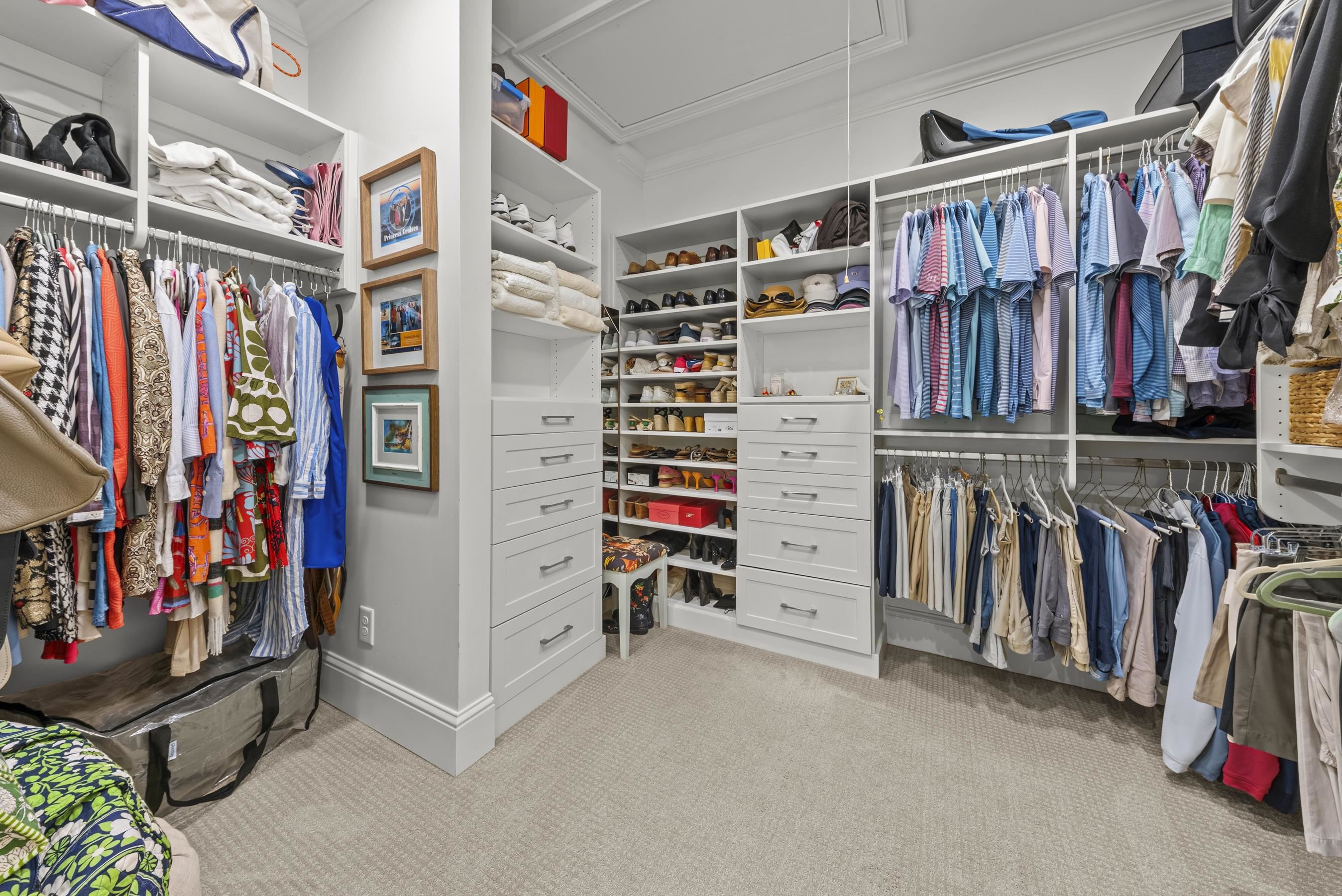 1030 SALLIES VIEW