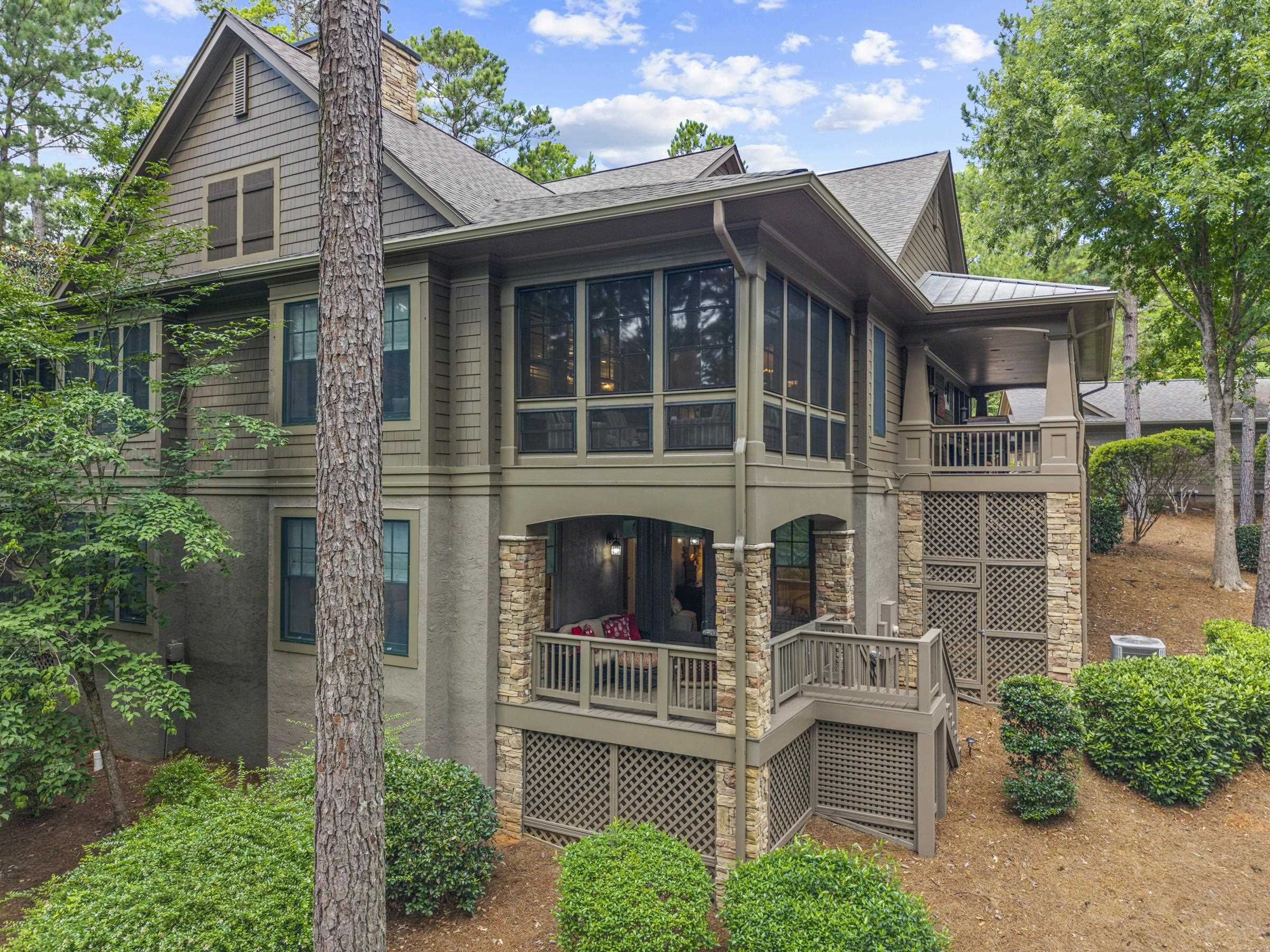 1030 SALLIES VIEW