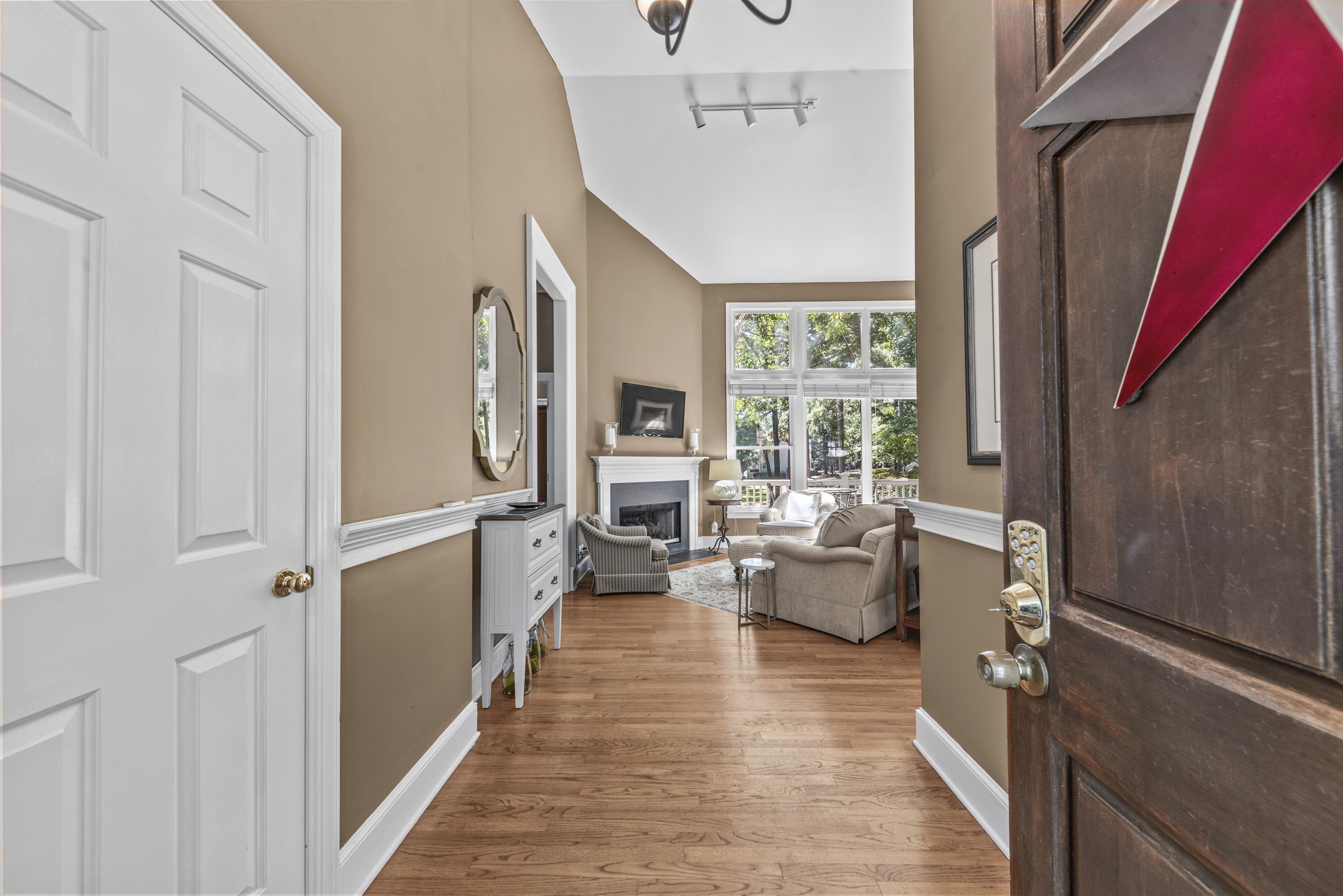 112 SEVEN OAKS COURT