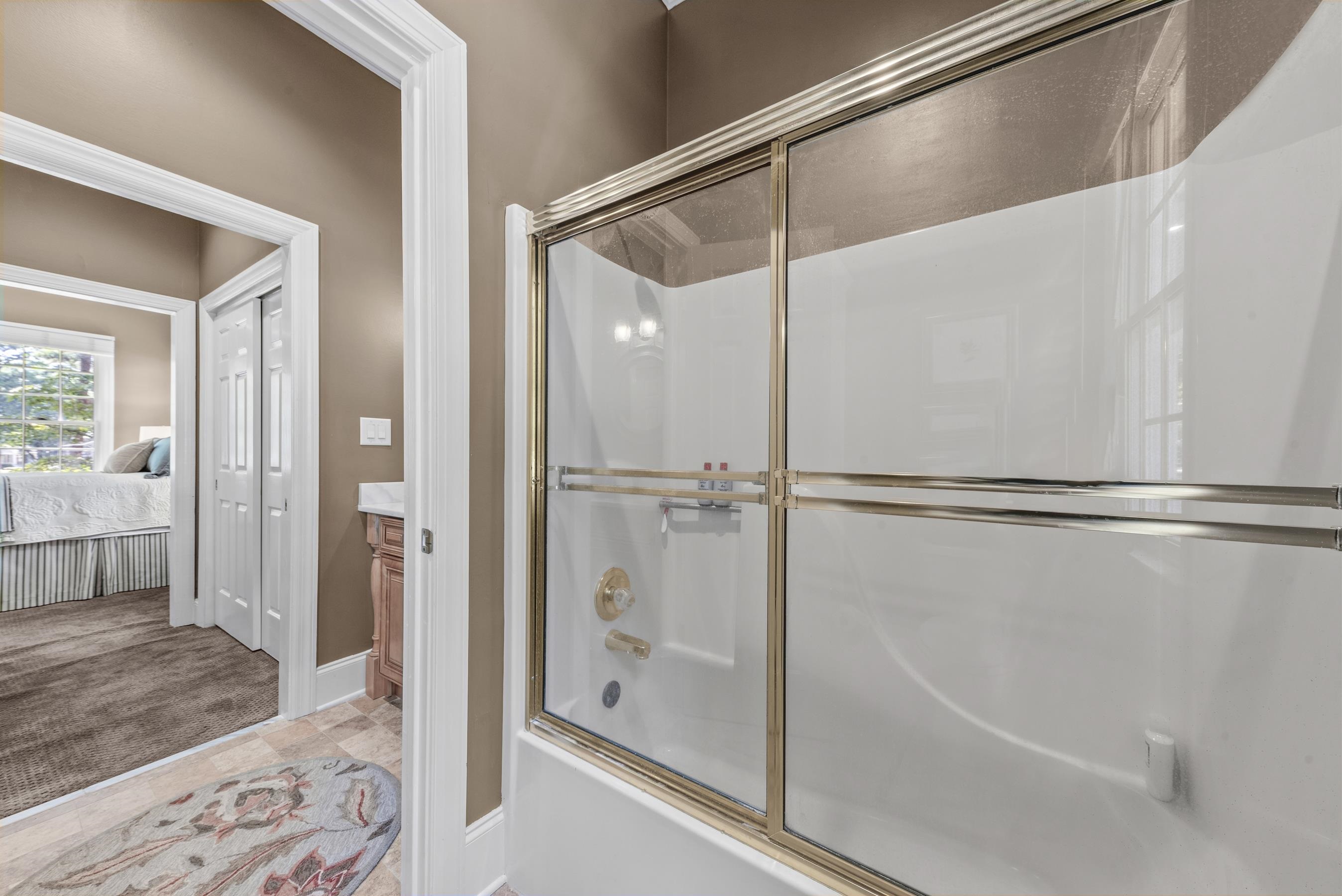 112 SEVEN OAKS COURT
