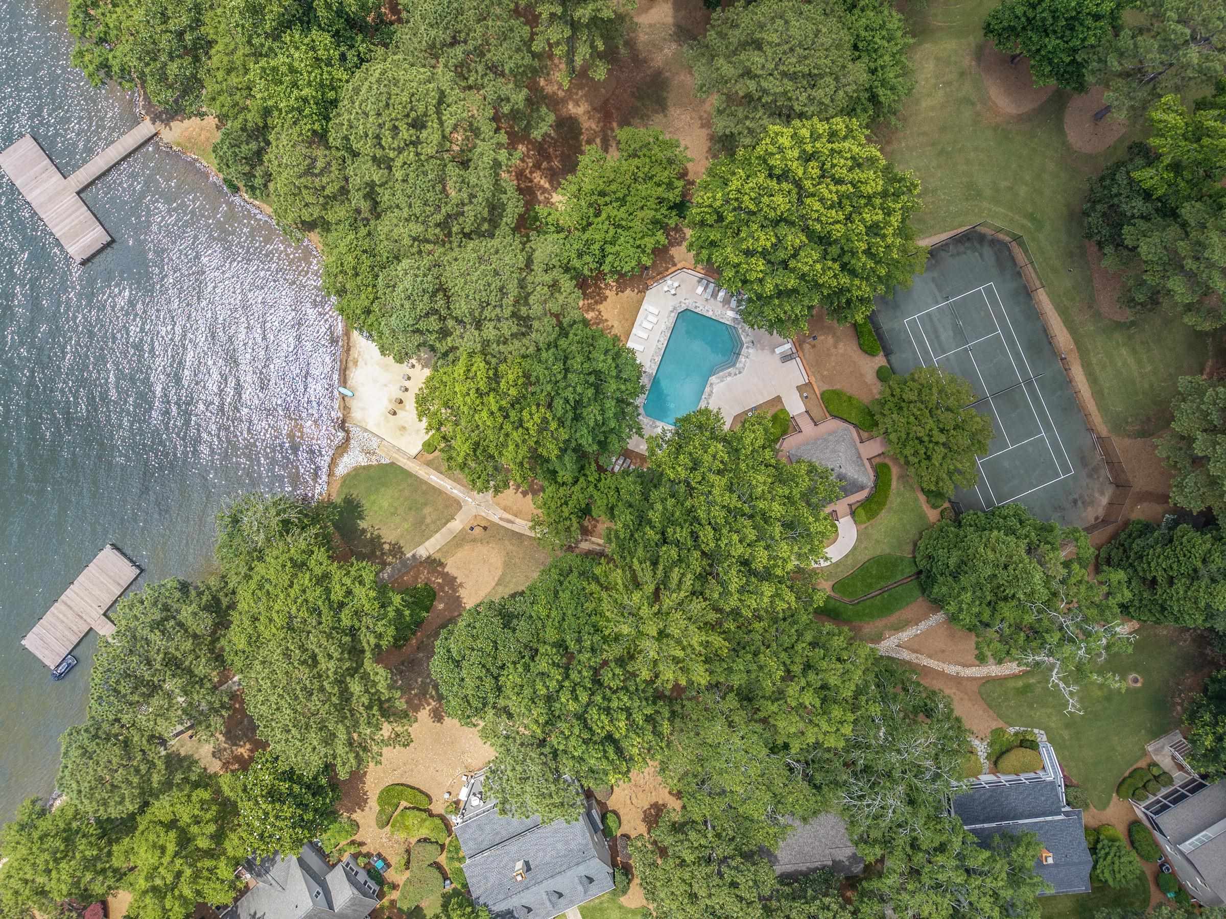 112 SEVEN OAKS COURT