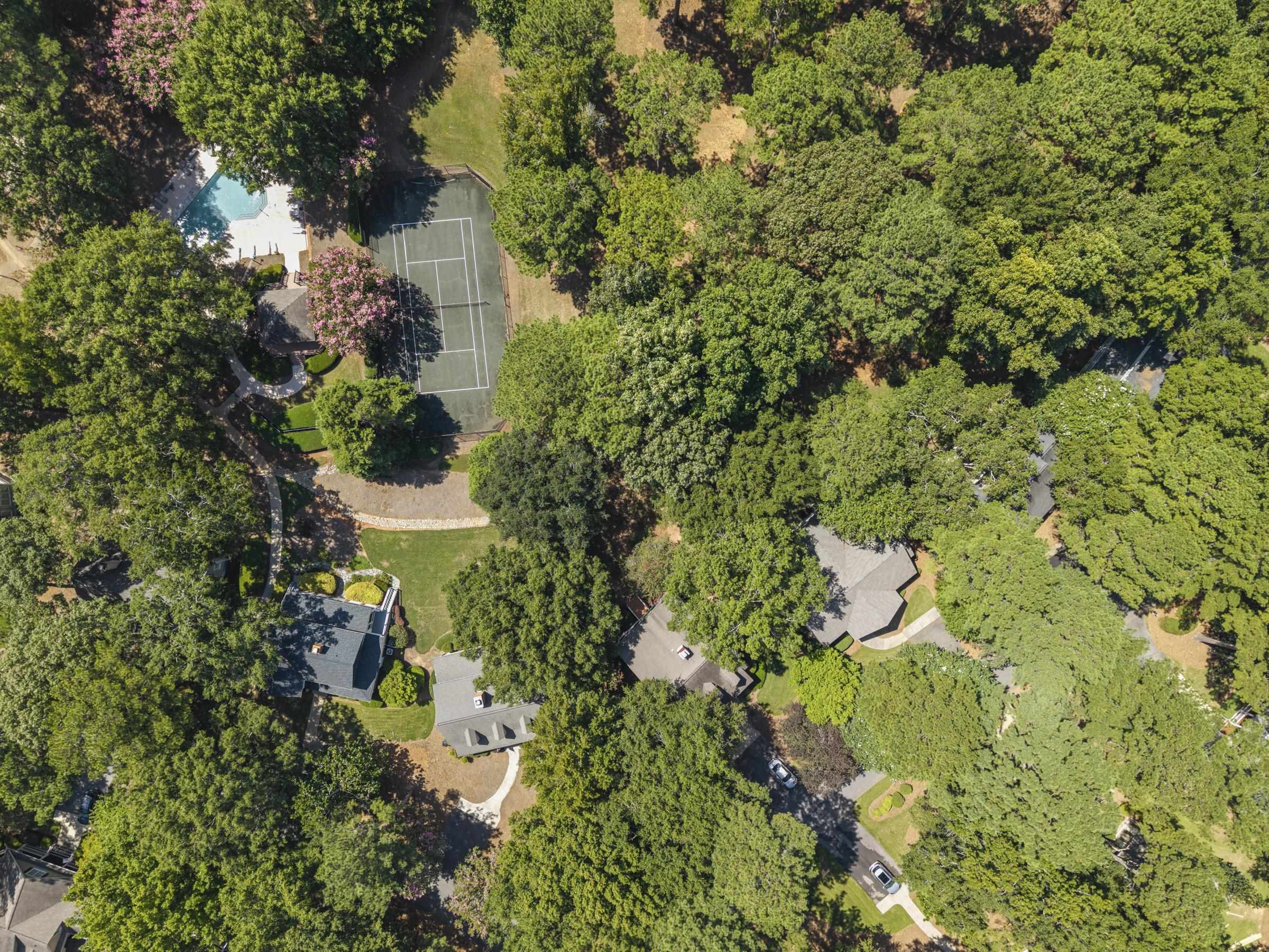 112 SEVEN OAKS COURT
