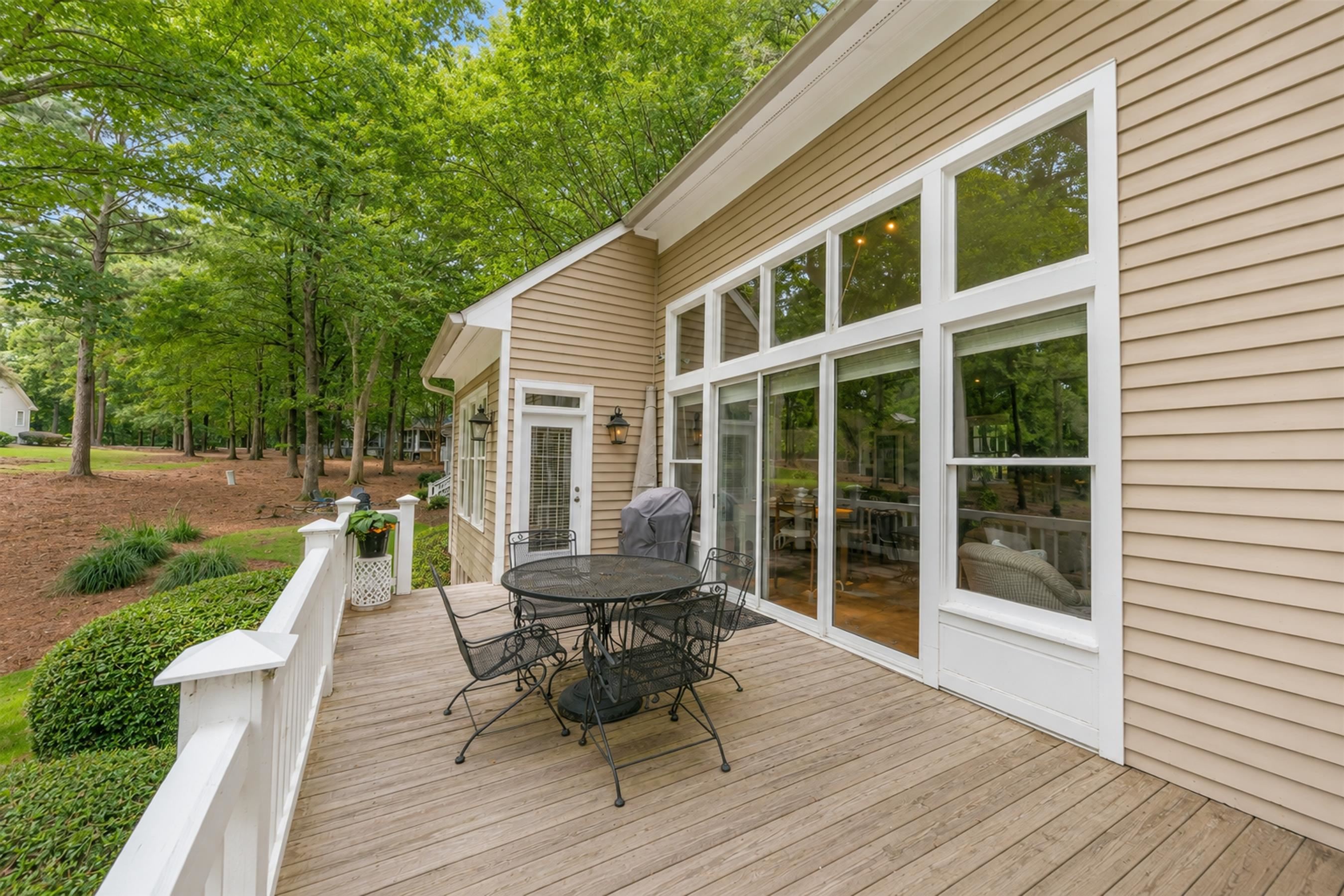 112 SEVEN OAKS COURT