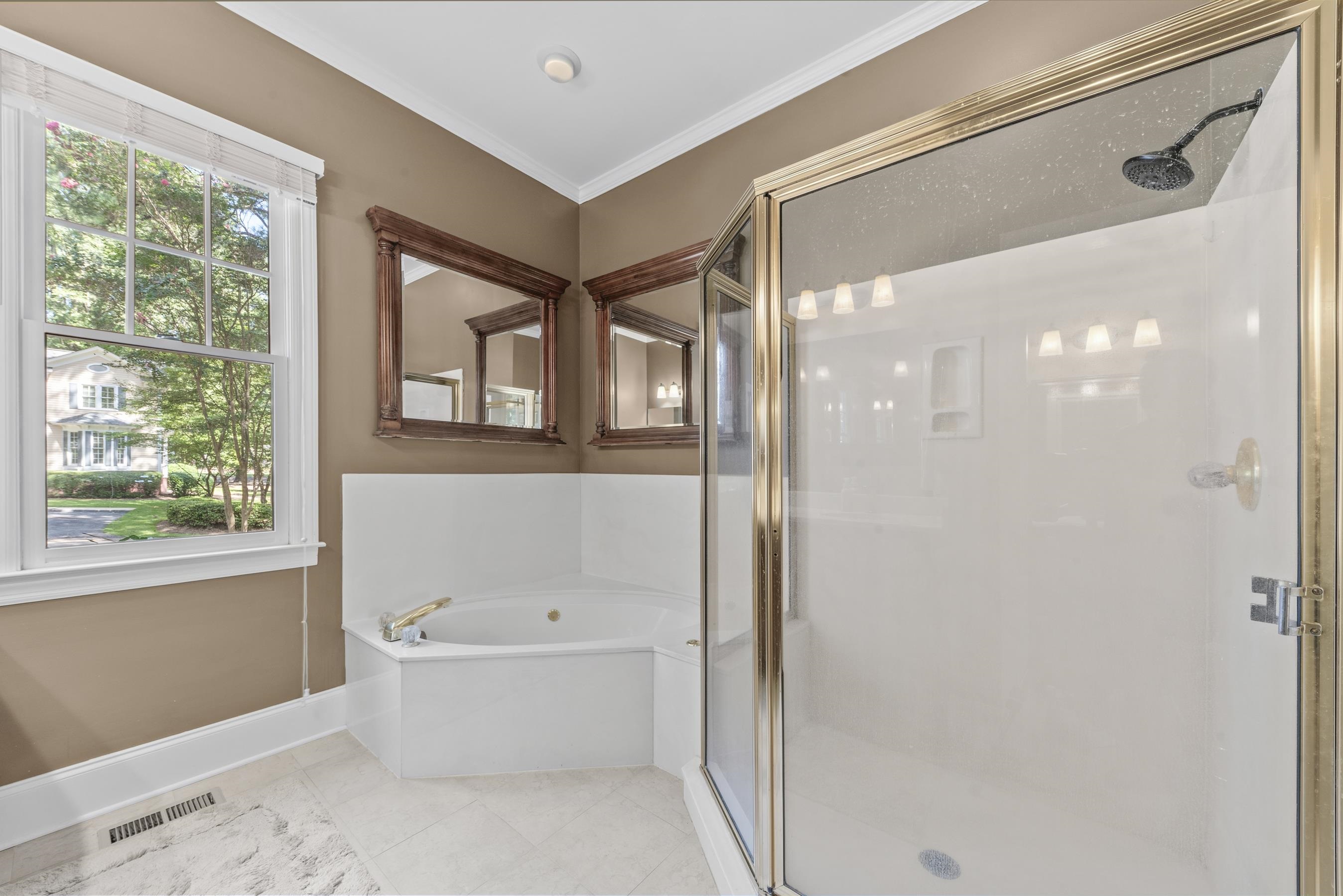 112 SEVEN OAKS COURT