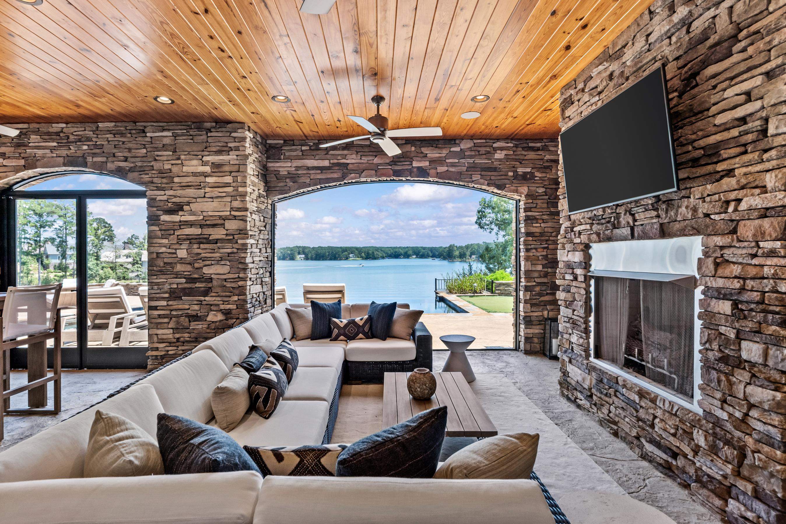 1030 SOUTH SHOALS DRIVE