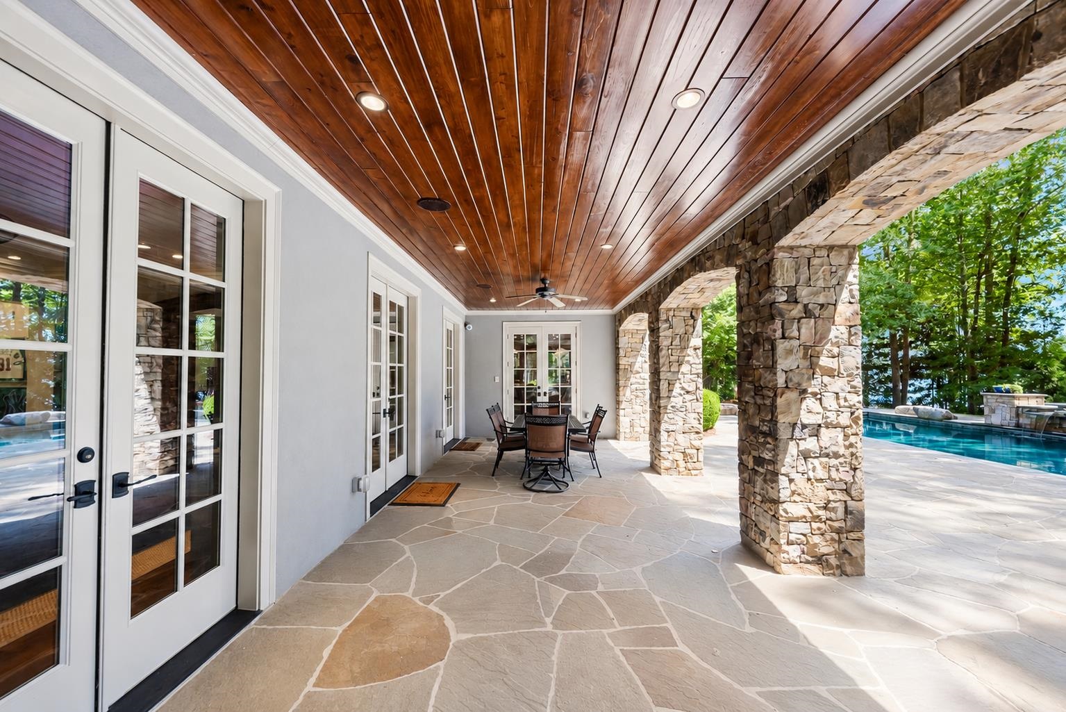 1241 LAKE CLUB DRIVE