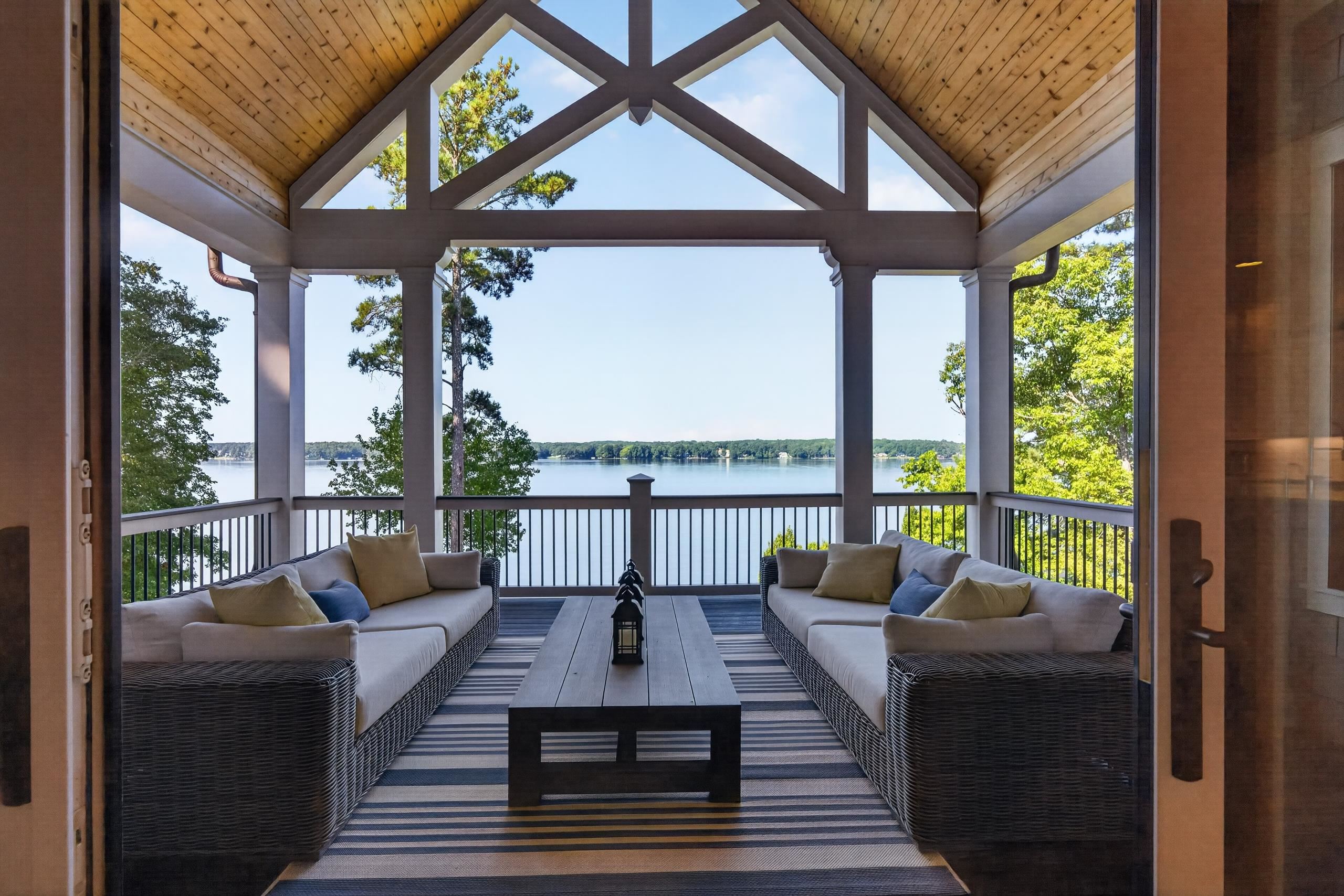 1131 KINGFISHER POINT