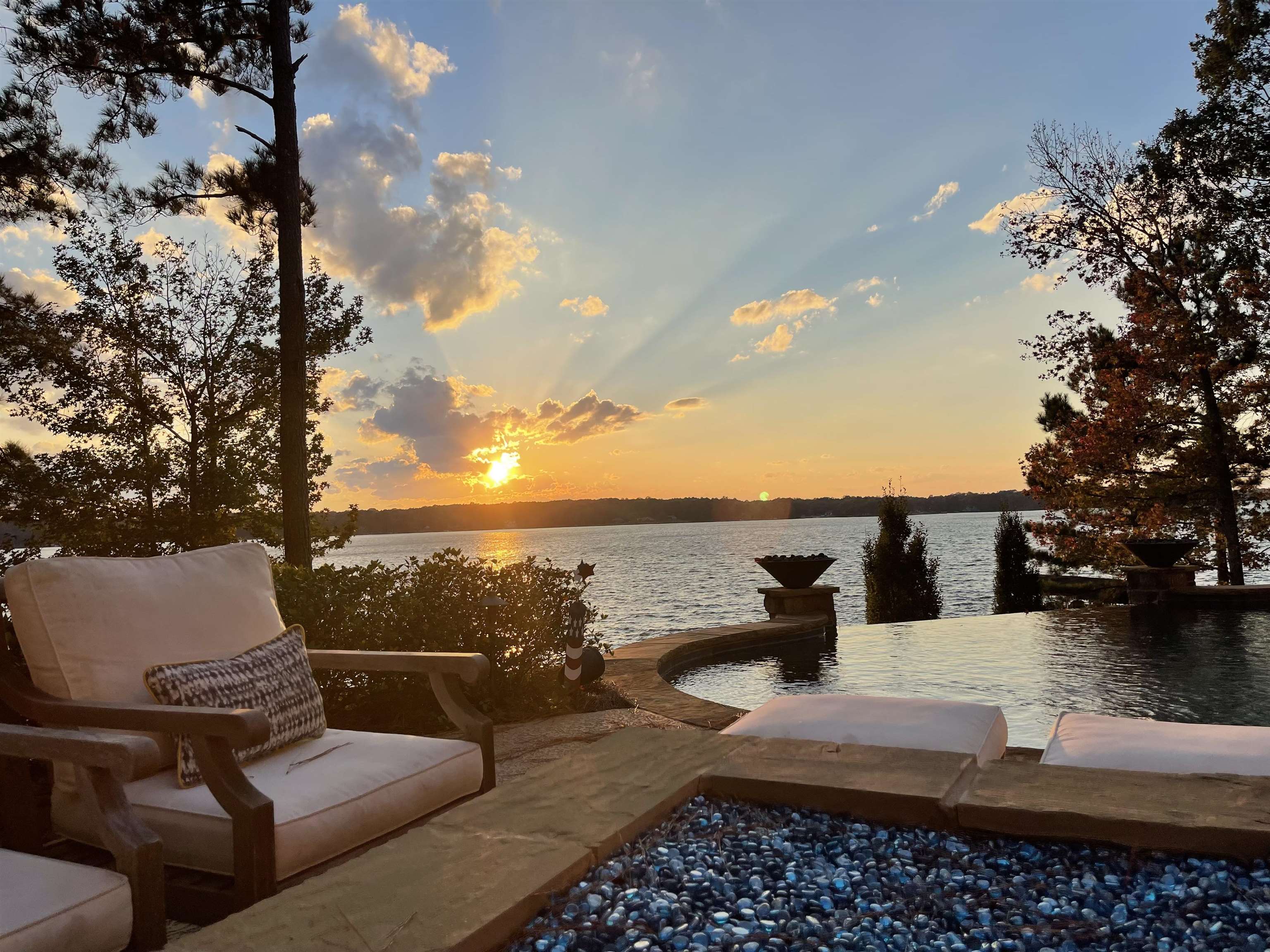 1131 KINGFISHER POINT