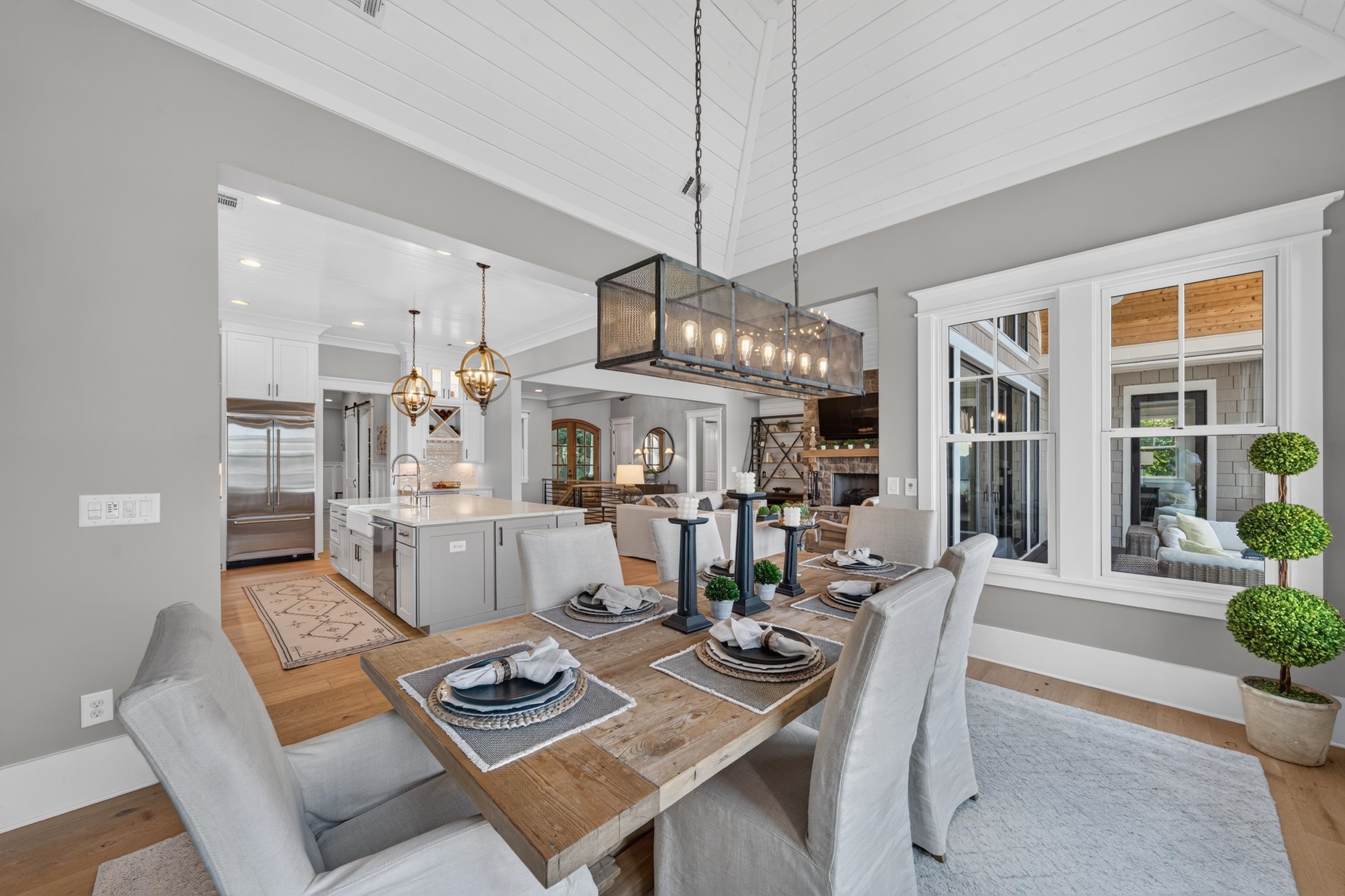 1131 KINGFISHER POINT