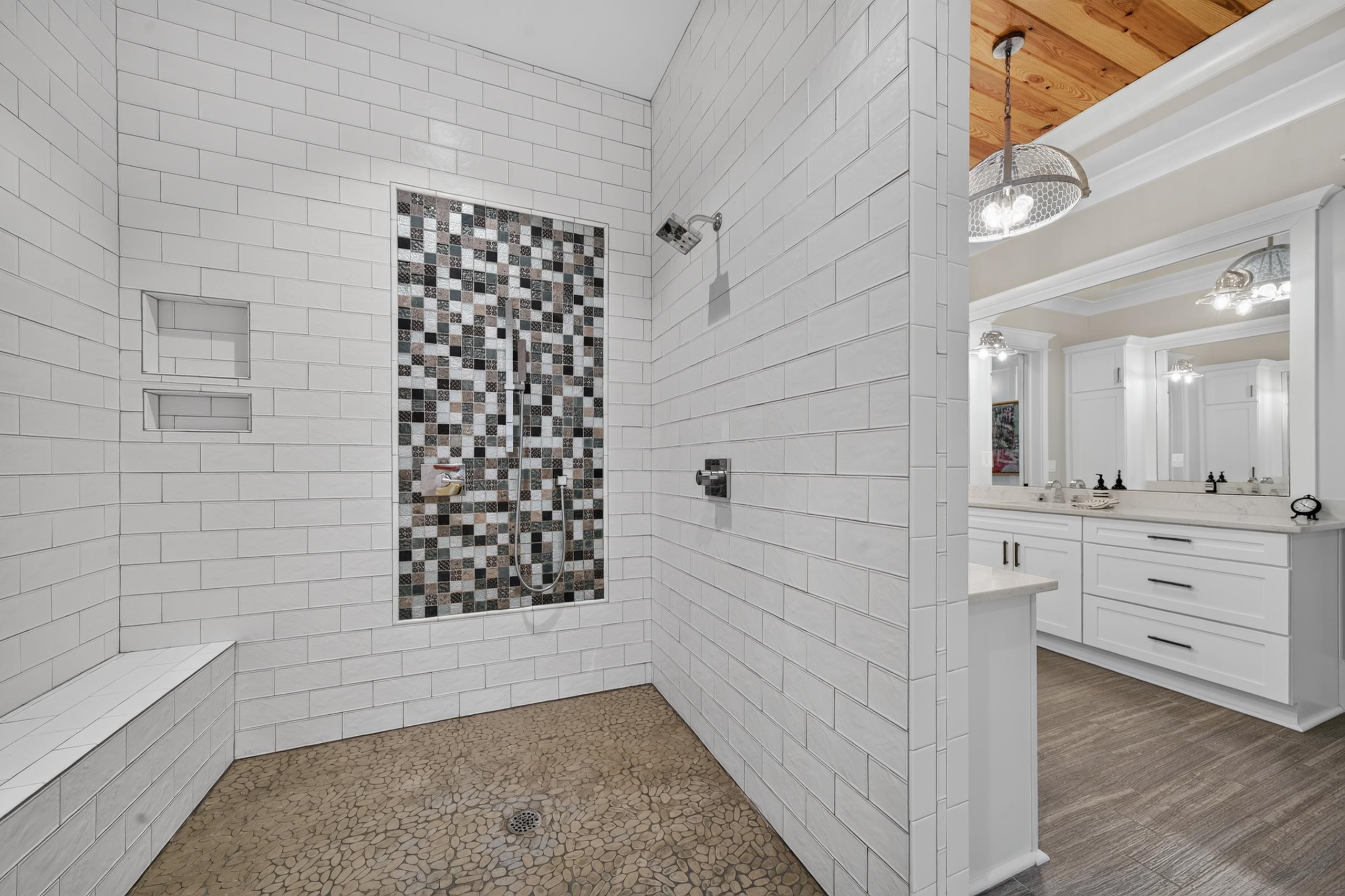 1131 KINGFISHER POINT