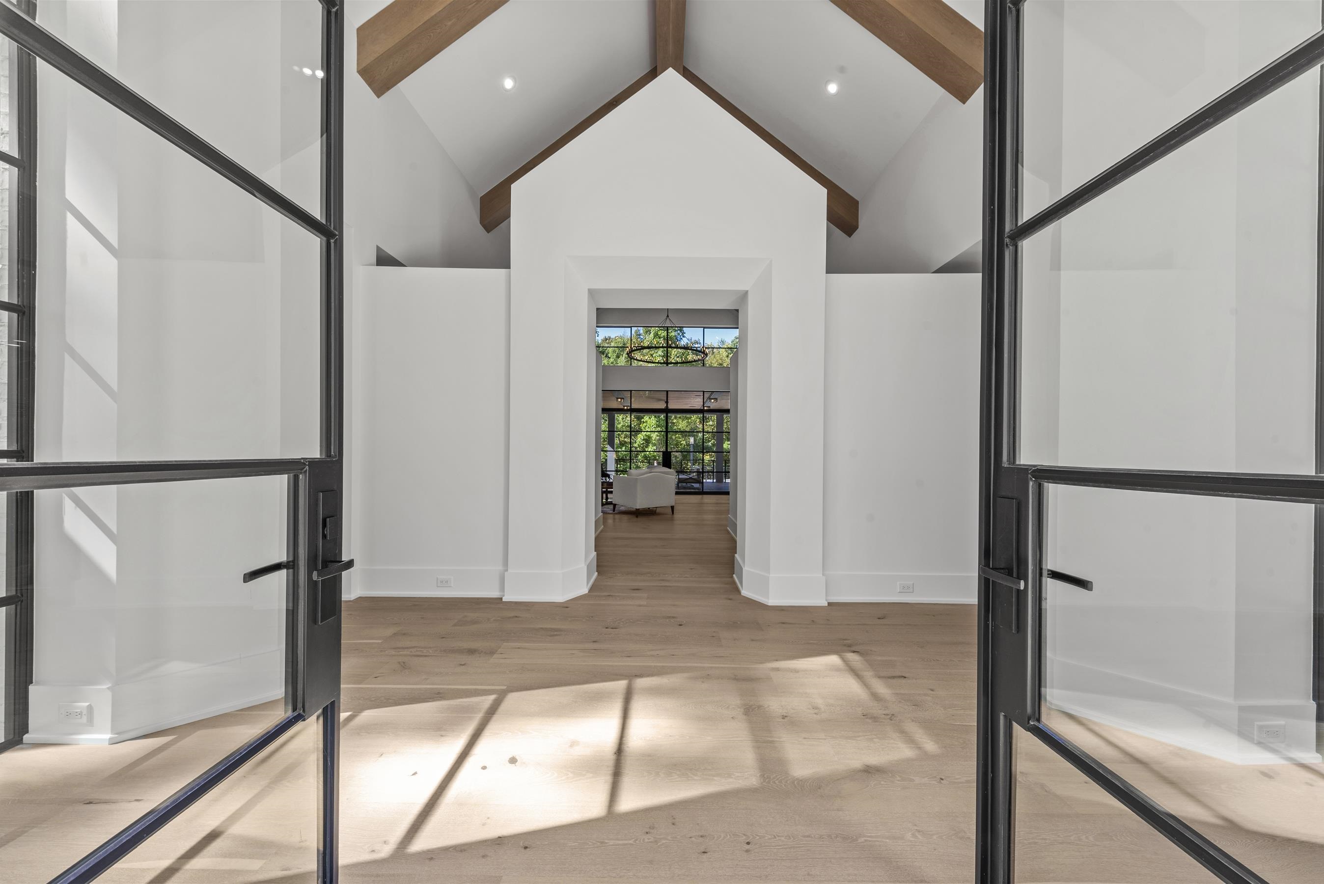 1021 NEARY RIDGE