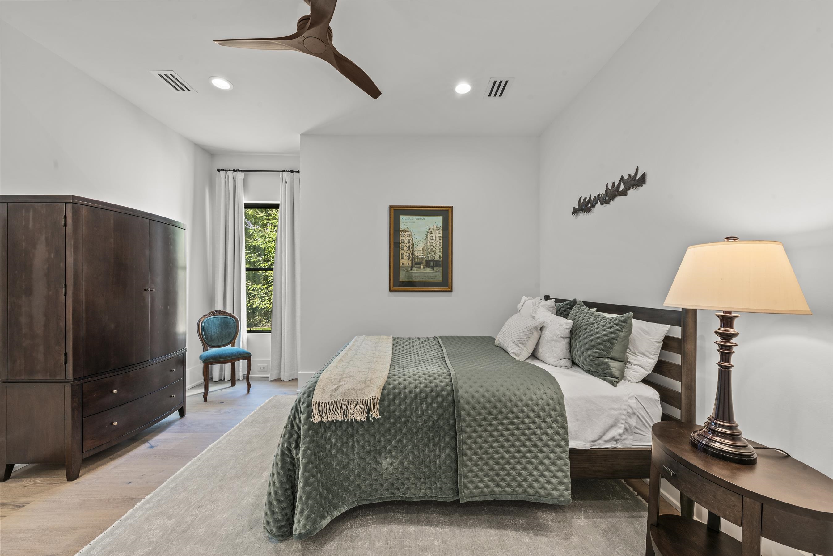 1021 NEARY RIDGE
