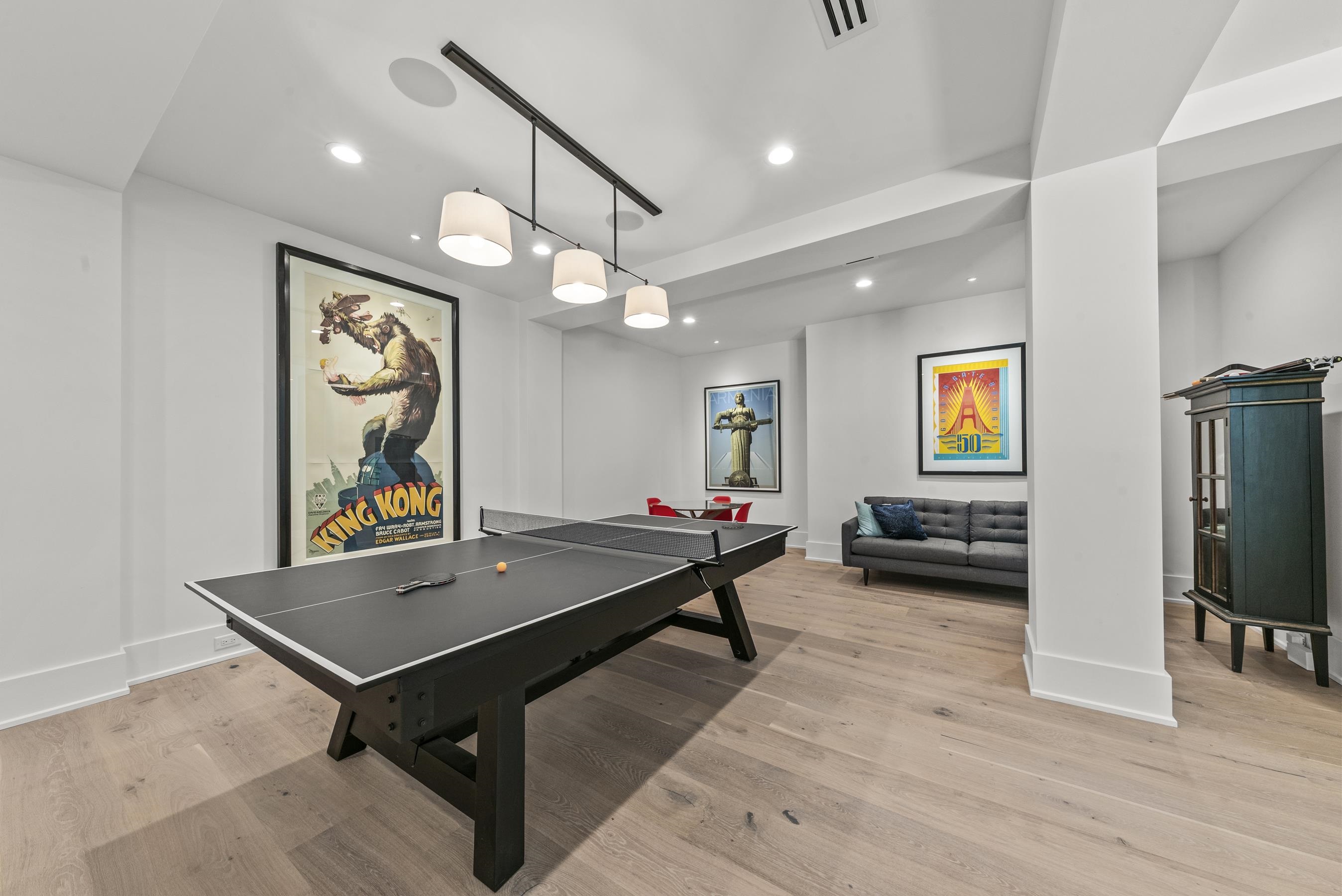 1021 NEARY RIDGE