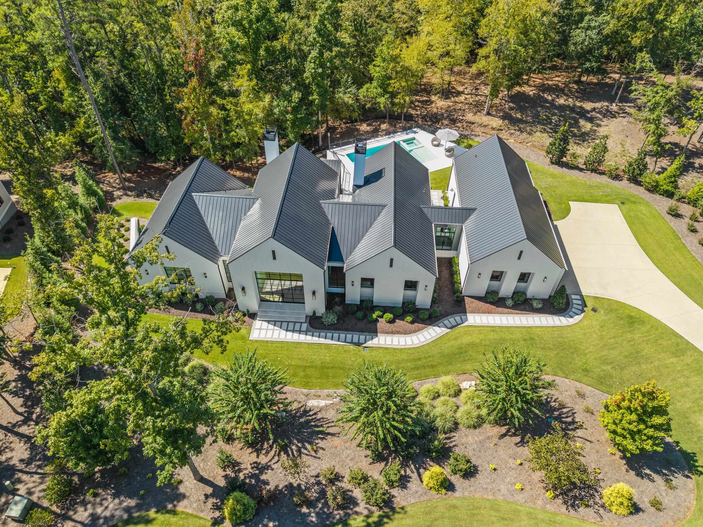 1021 NEARY RIDGE