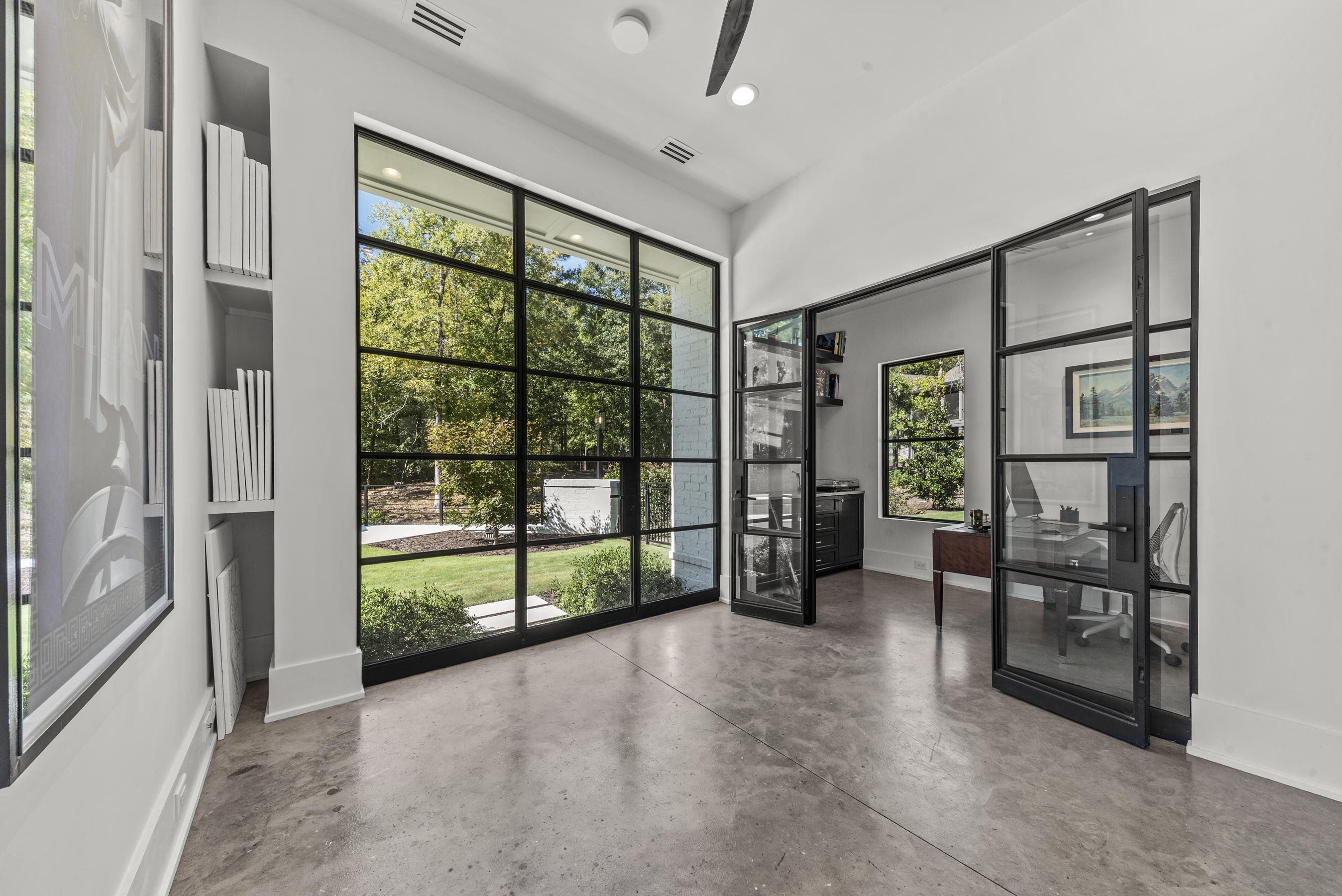 1021 NEARY RIDGE